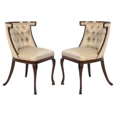 Eleganza della coppia di sedie Regency con piedini a zampa d'asino