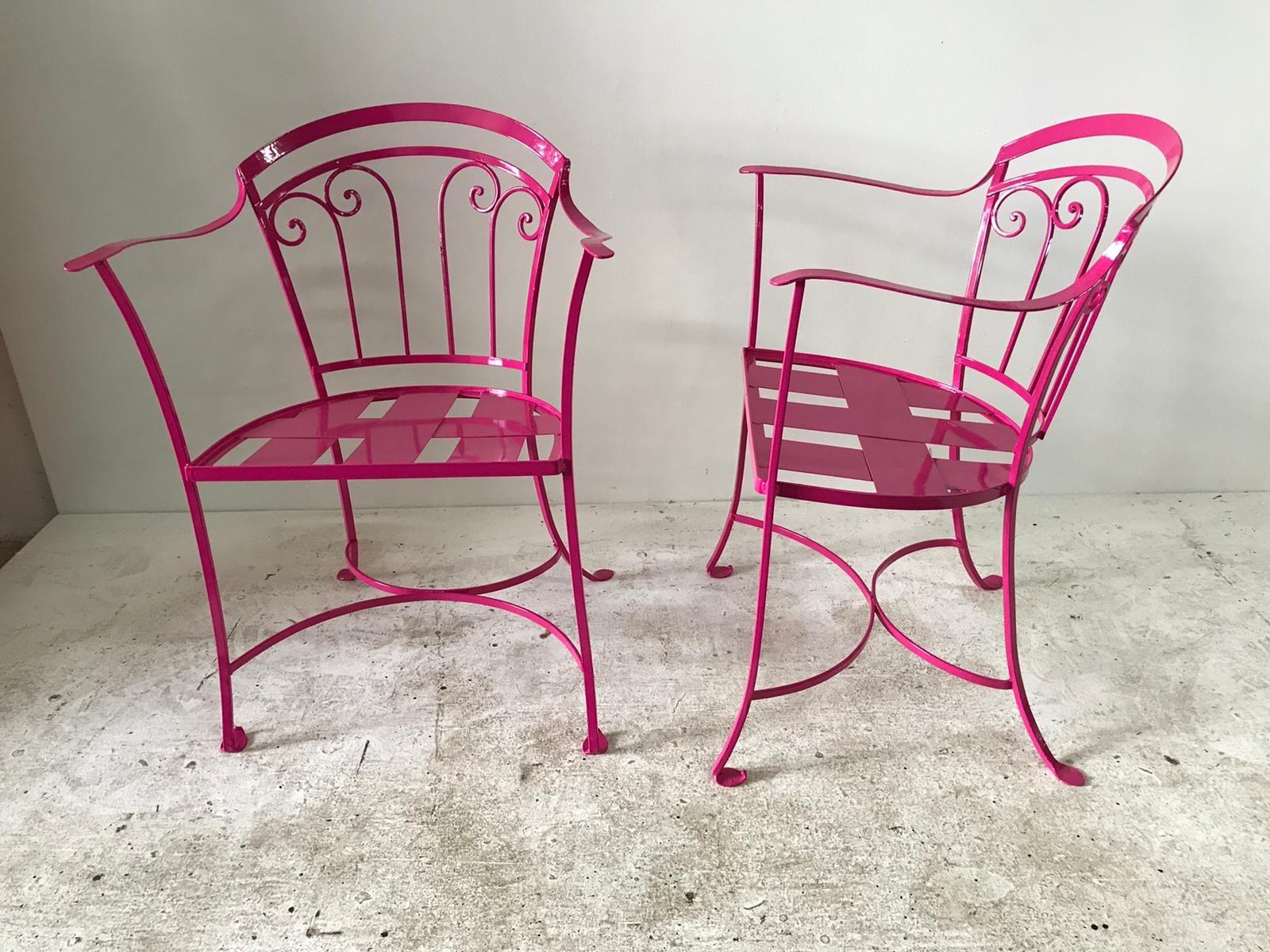 Elegant Pair of Salterini Wrought Iron Armchairs in Passion Pink In Good Condition For Sale In East Hampton, NY