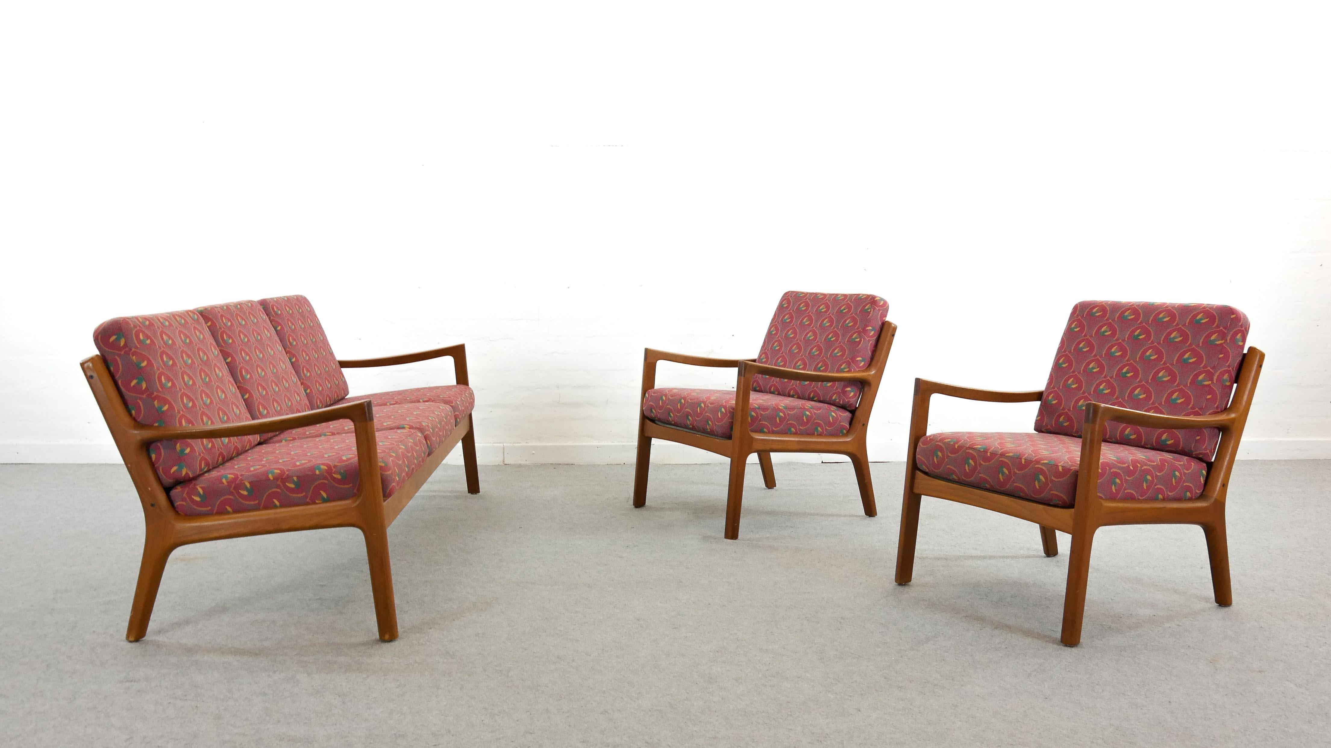 Skandinavische Senator Easy Chairs von Ole Wanscher aus Teakholz, Dänemark, Paar im Zustand „Gut“ im Angebot in Halle, DE