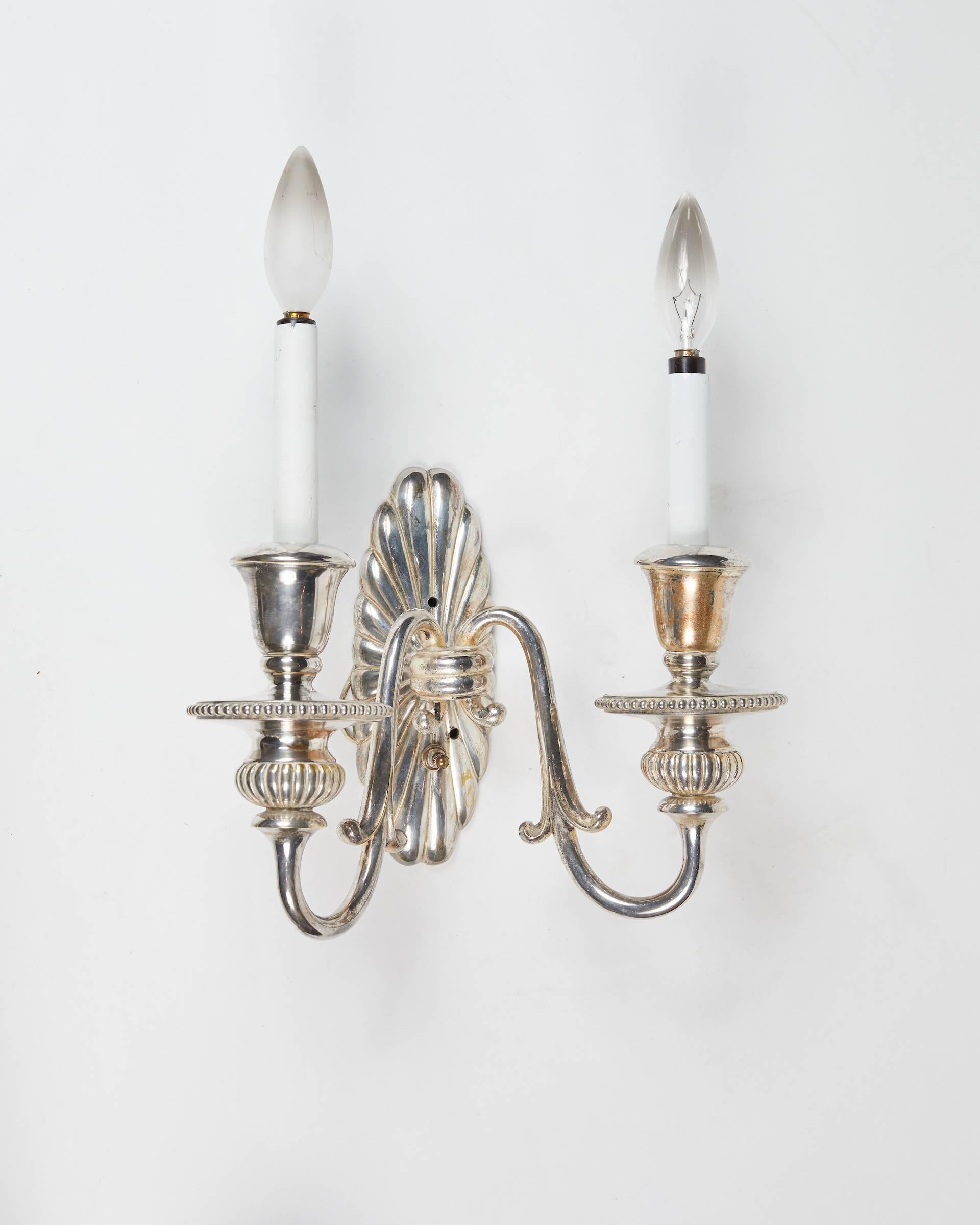 Early 20th Century Elegant Pair of Silver Plated Adam Style Sconces For Sale
