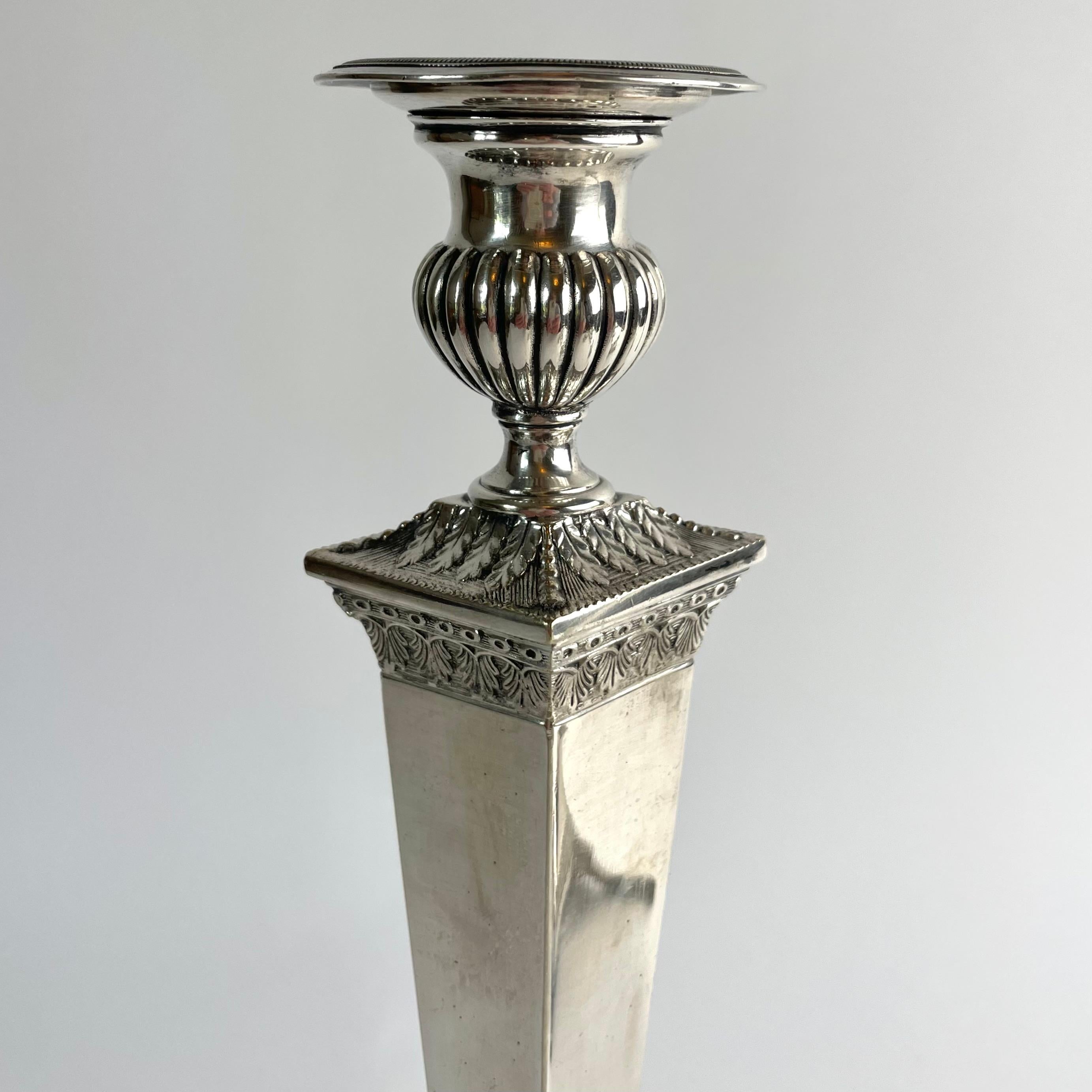 Elegant Pair of Silver-Plated Candelabra, England c. 1820, Regency For Sale 2