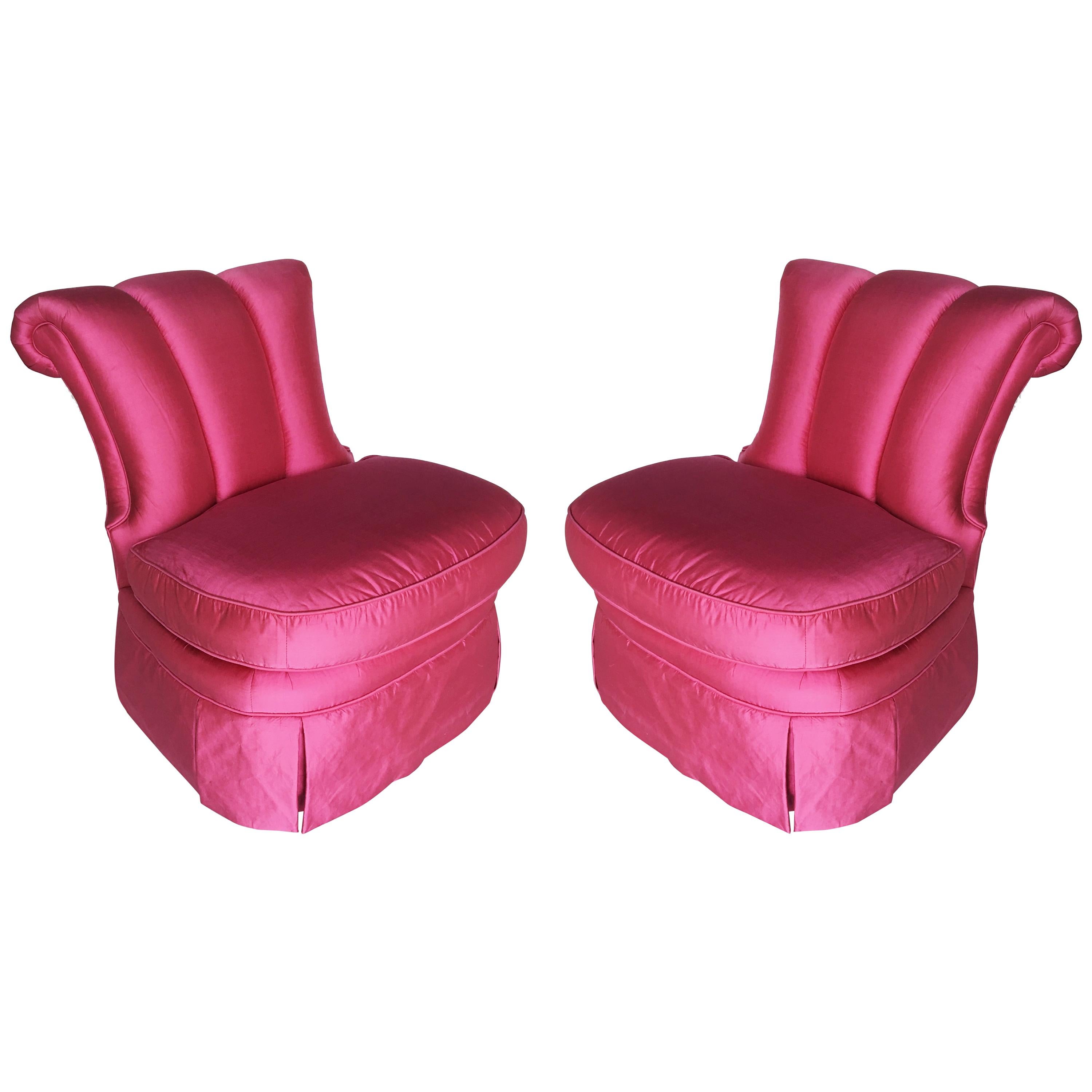 Elegant Pair of Slipper Chairs in Pink Silk For Sale