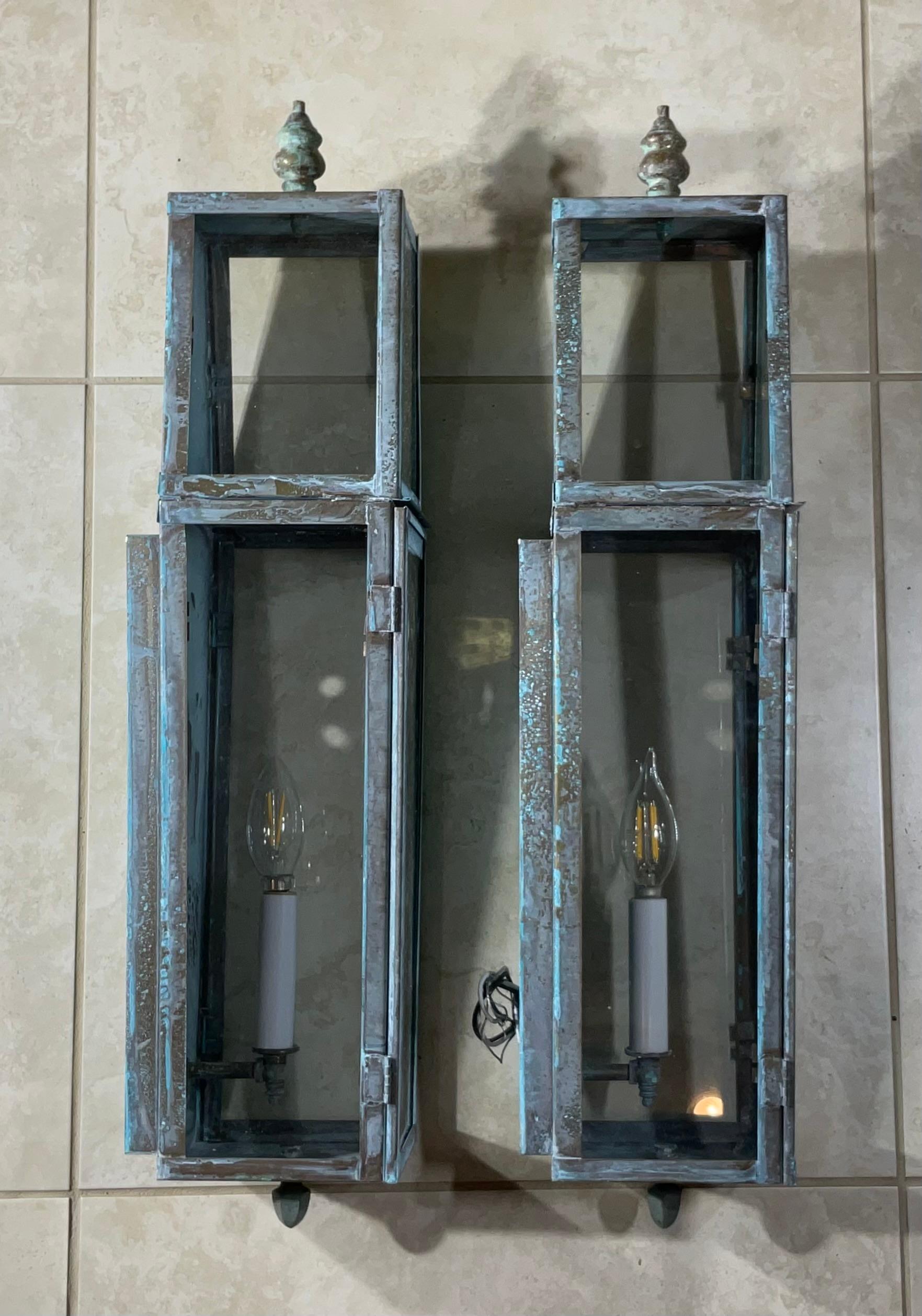 Elegant Pair of Solid Brass Wall-Mounted Lanterns   26”.5 h x 6” w x 6”.5 d For Sale 3