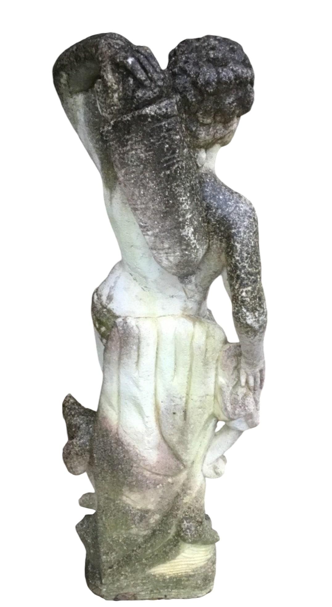 Élégante paire de sculptures en pierre Bon état - En vente à Madrid, ES