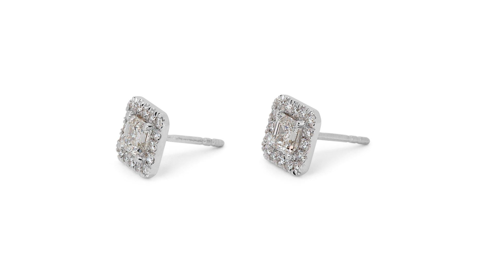 Elegant pair of Stud Earrings with 1.88 total Natural Diamond For Sale 1