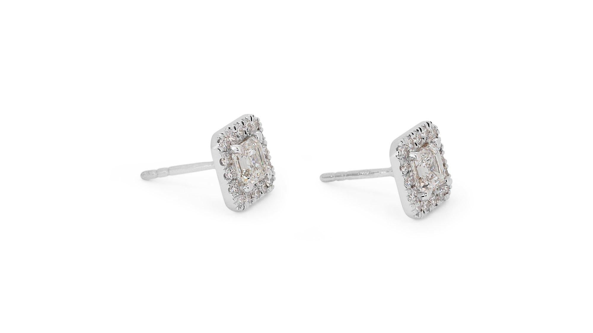 Elegant pair of Stud Earrings with 1.88 total Natural Diamond For Sale 3