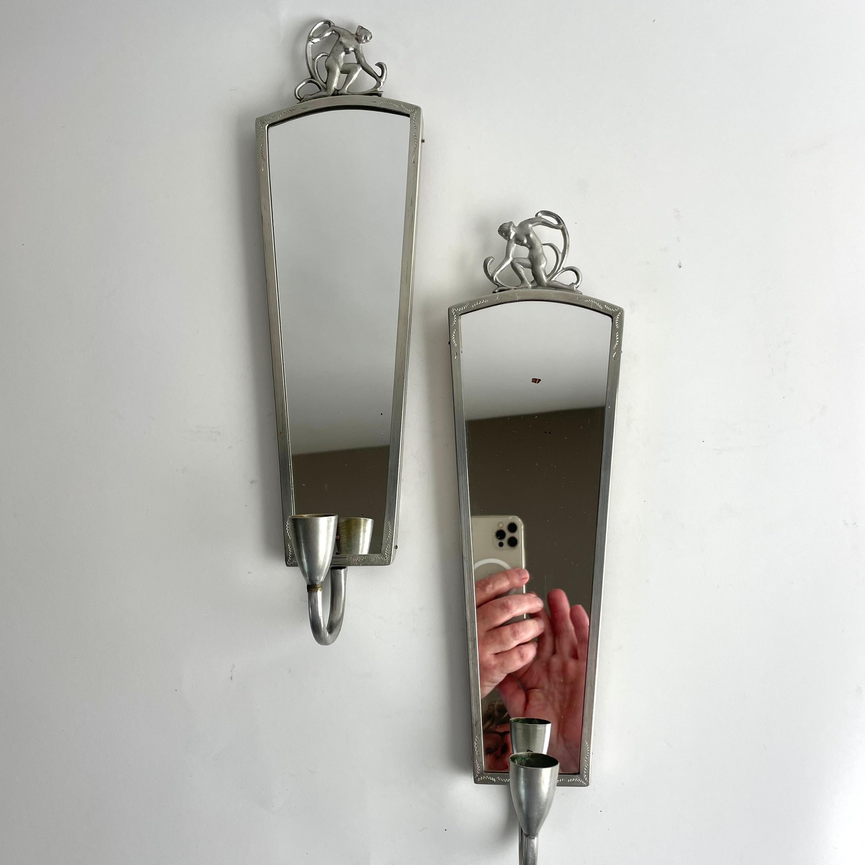 Svedese Eleganza della coppia di lampade da parete in peltro Swedish Grace, fine anni '20 in vendita