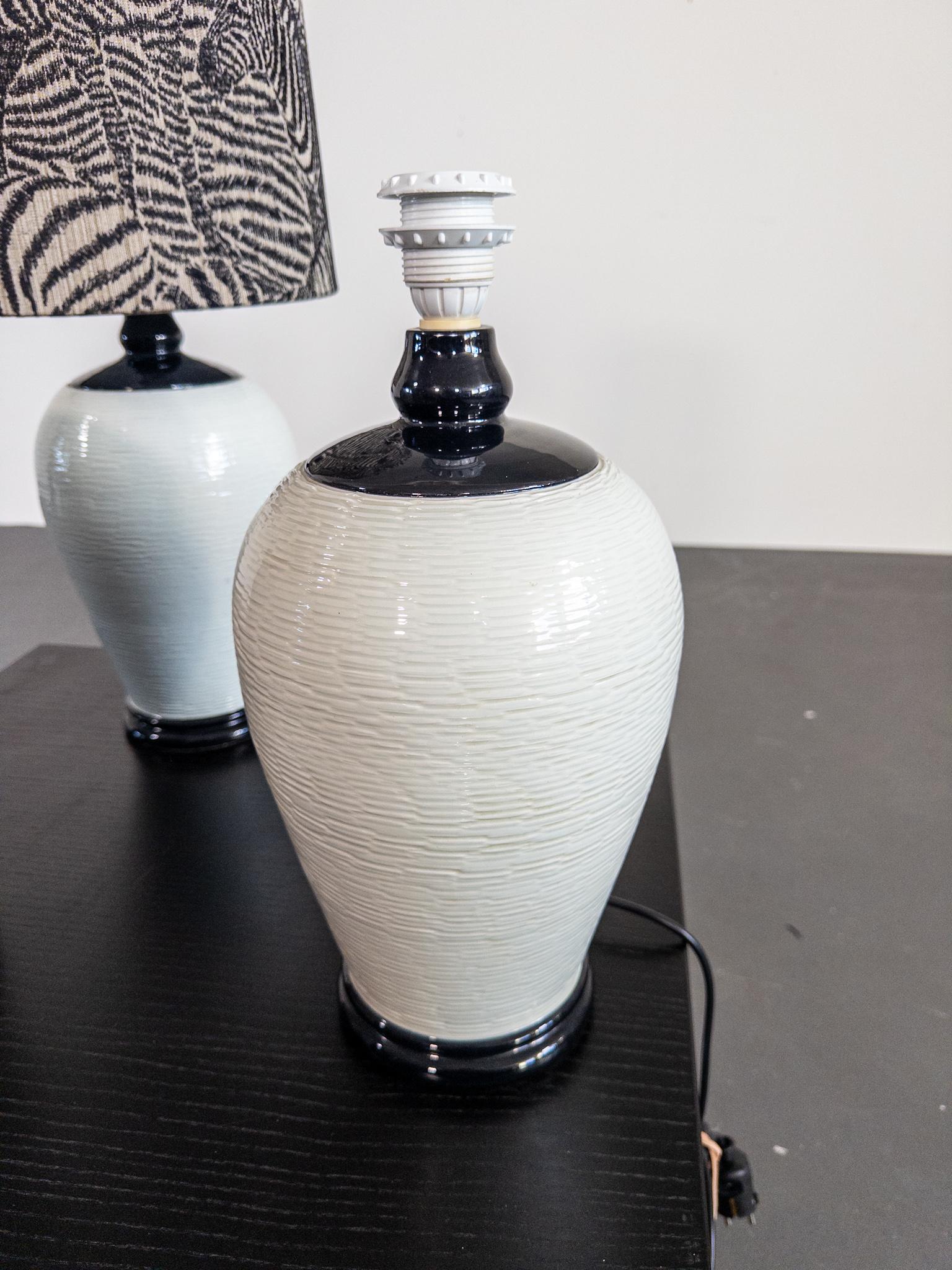 Milieu du XXe siècle Paire de lampes de table Elegance - NK, Suède (années 1950) en vente