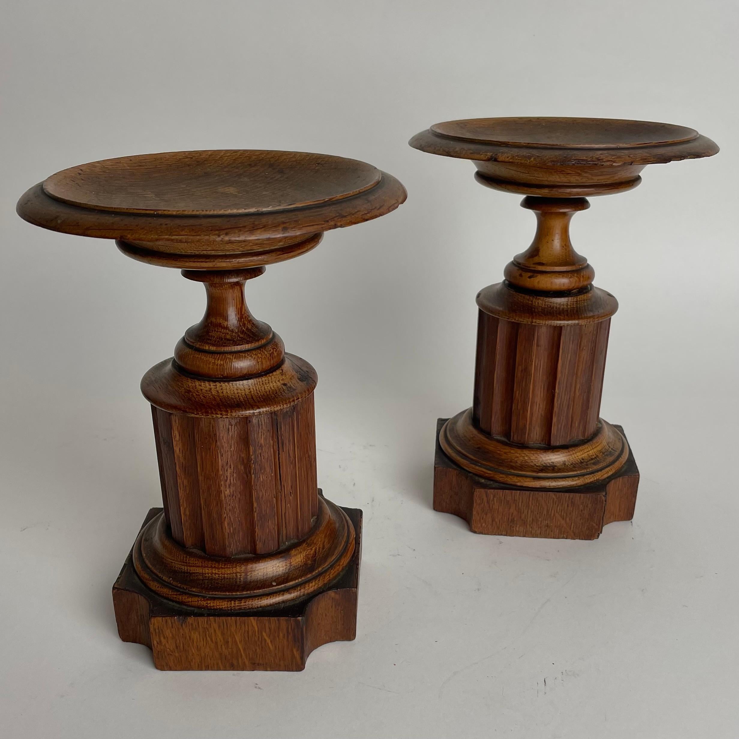 Quercia Elegante coppia di tazze in Oak del XIX secolo in stile classico in vendita