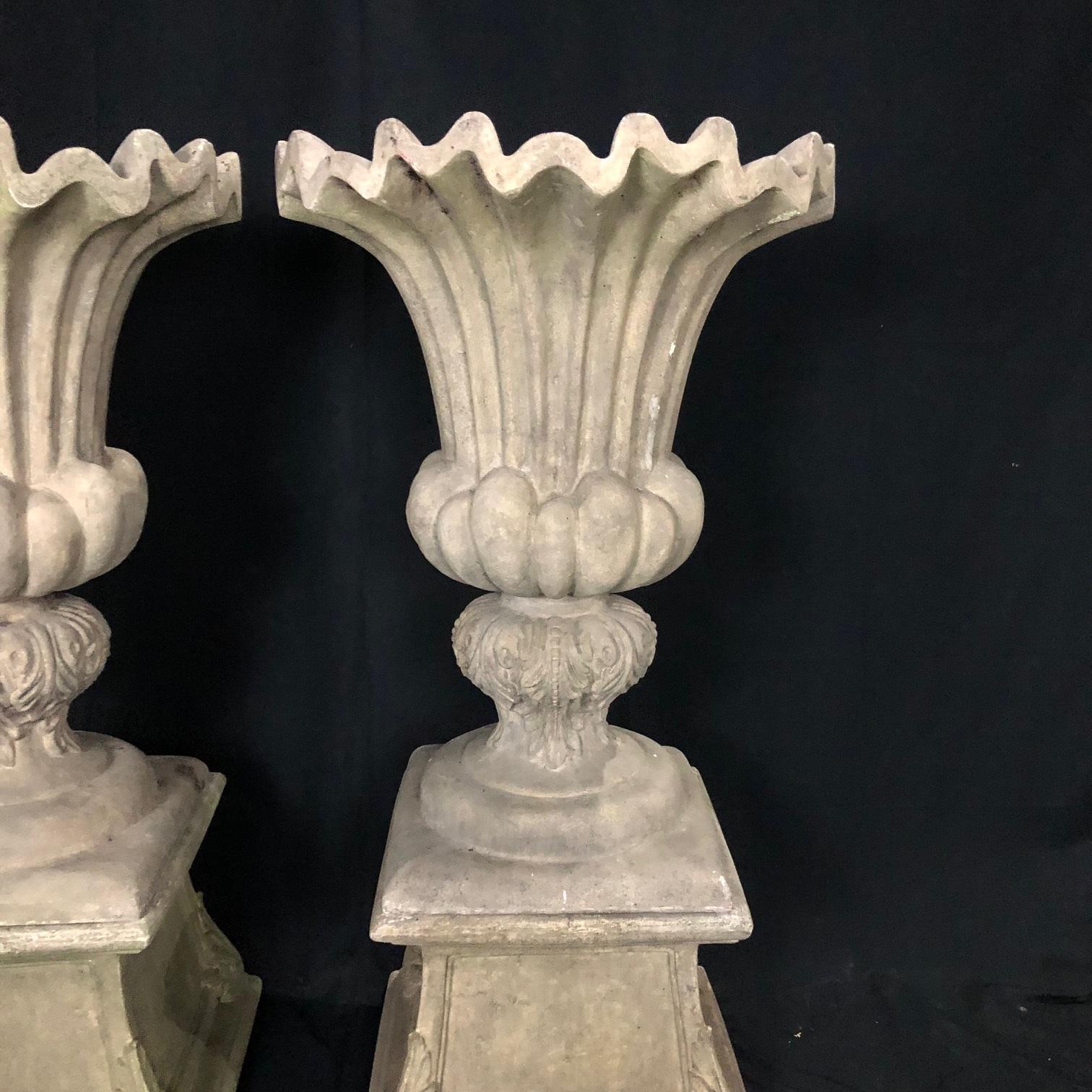 Elegant Pair of Vintage Classical Garden Planter Urns and Bases In Good Condition In Hopewell, NJ