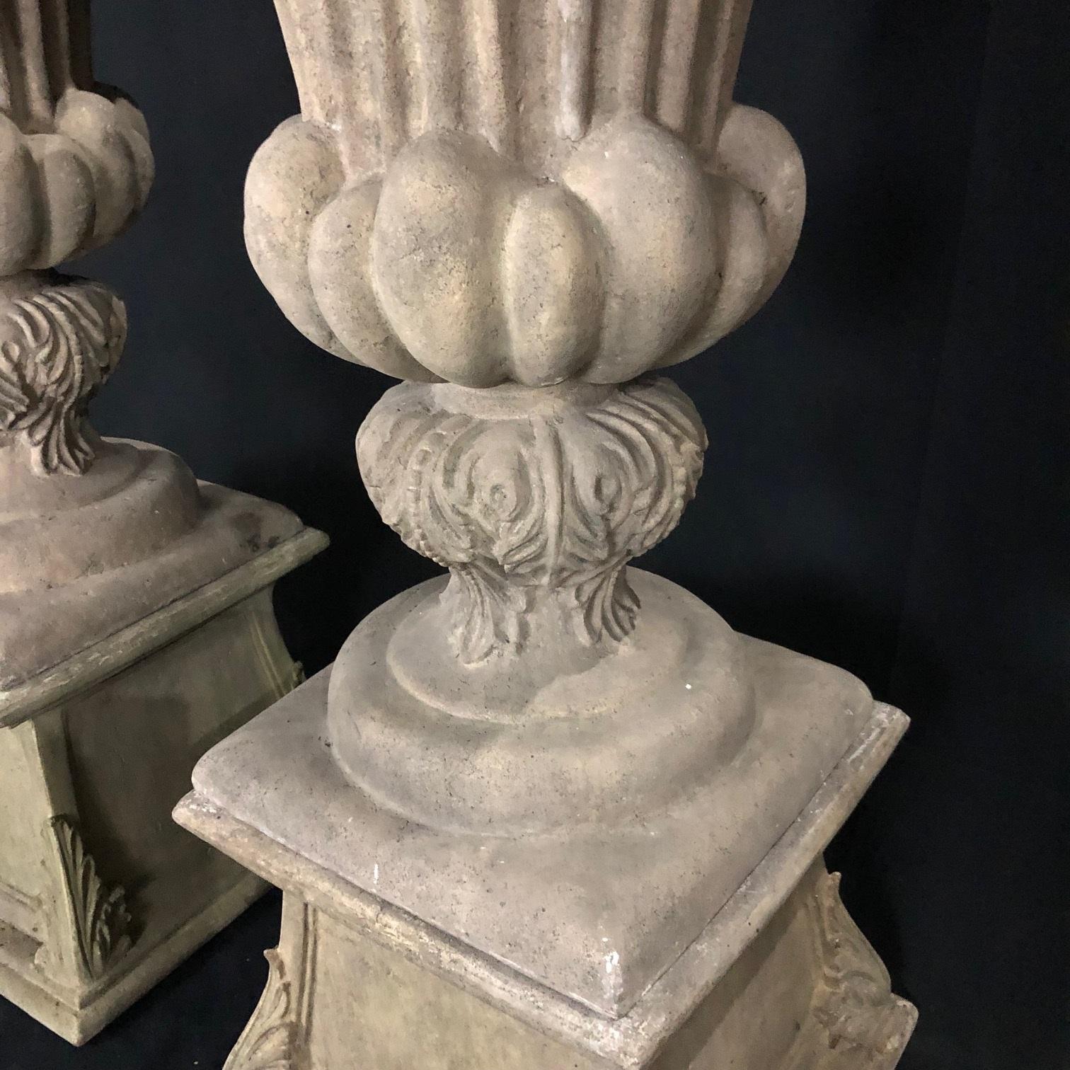 Mid-20th Century Elegant Pair of Vintage Classical Garden Planter Urns and Bases
