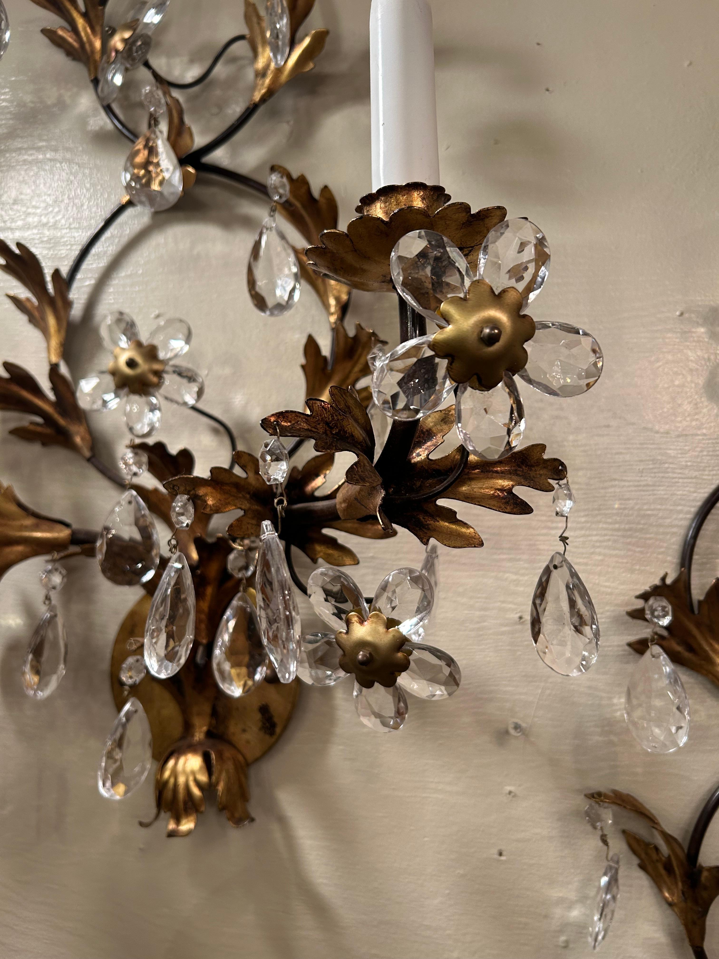 Elegant Pair of Vintage Large Glitzy Giltmetal & Crystal Sconces For Sale 1