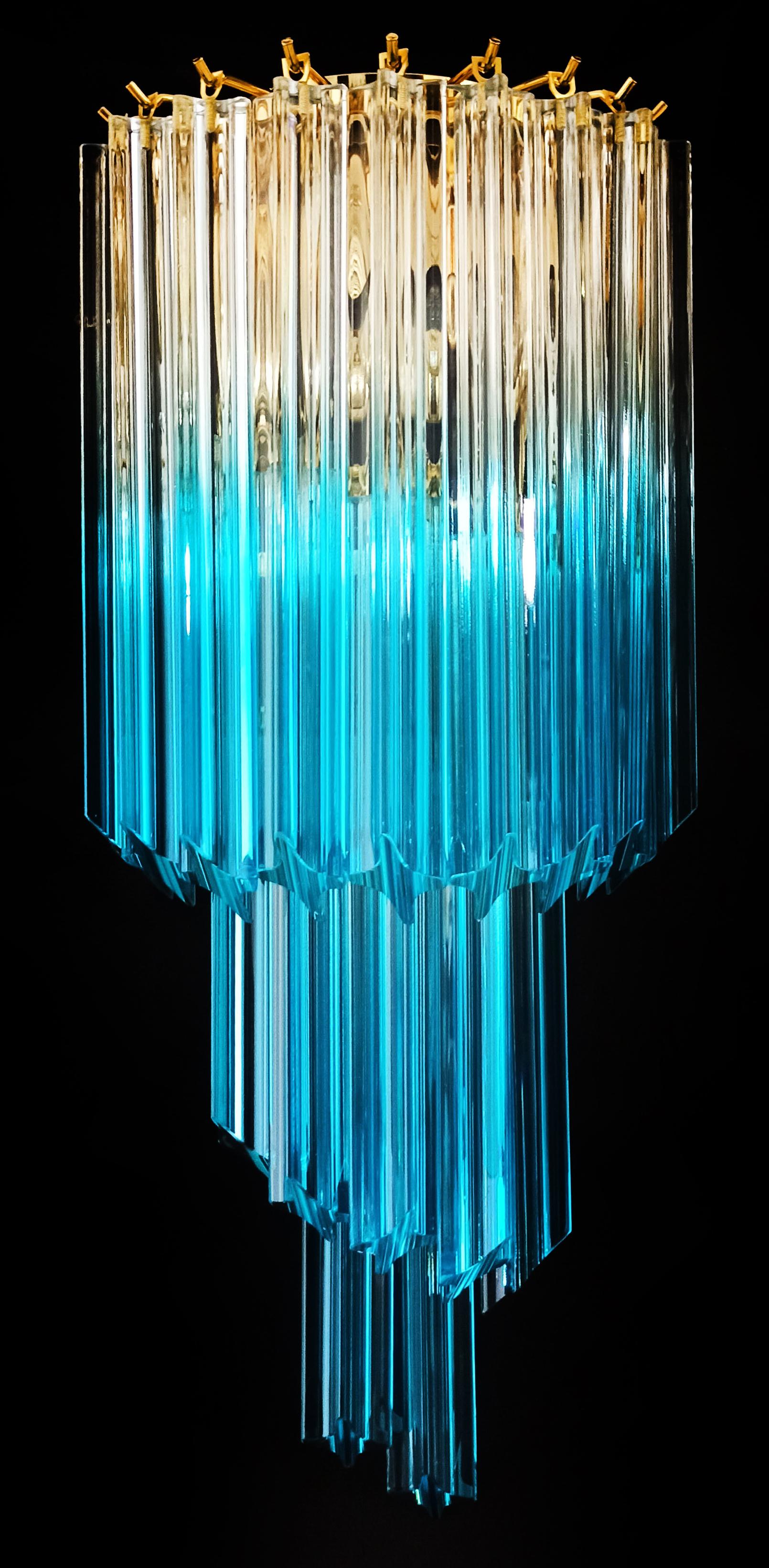 Mid-Century Modern Elegant Pair of vintage Murano wall sconce - 32 quadriedri trasparent and blue For Sale