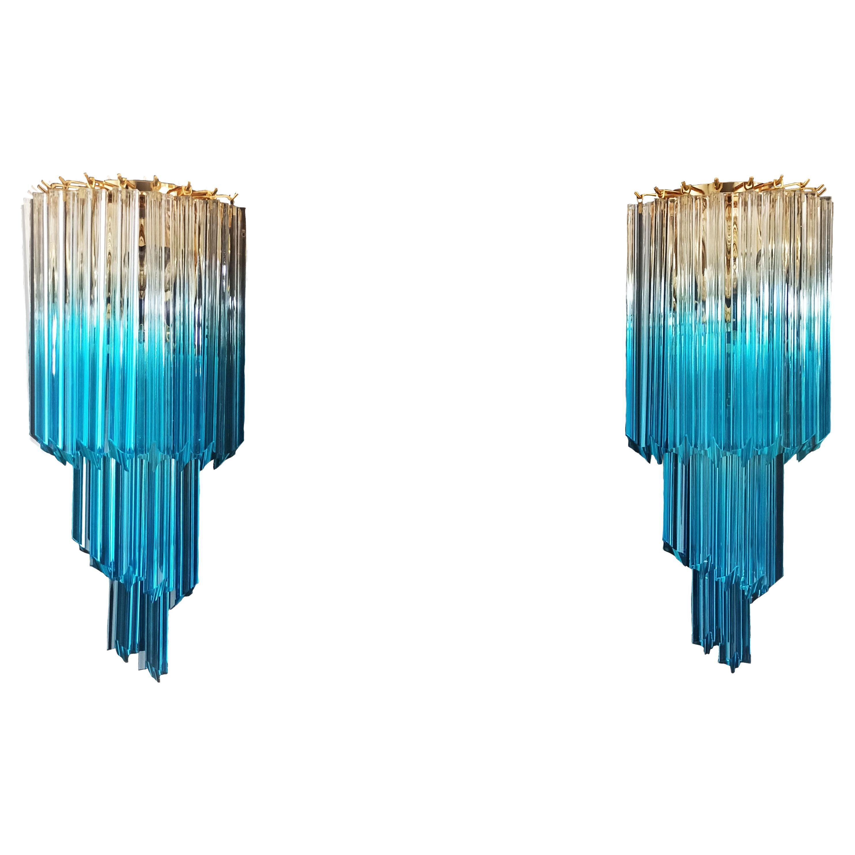 Elegant Pair of vintage Murano wall sconce - 32 quadriedri trasparent and blue For Sale