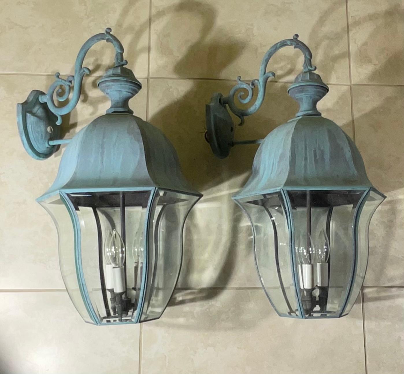 Elegant Pair Of Vintage Solid Brass Verdigris Patina Wall Lanterns For Sale 6