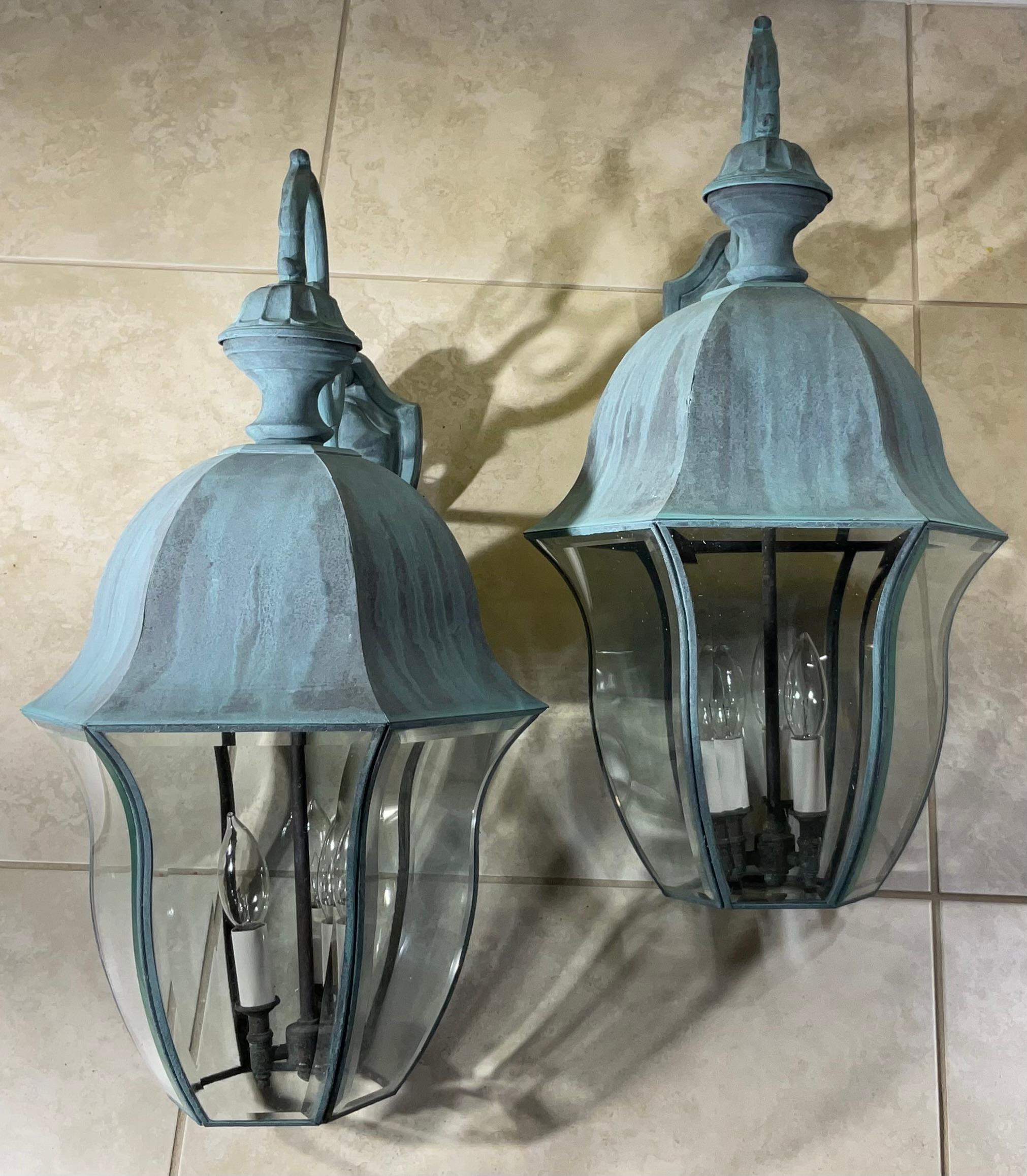 Elegant Pair Of Vintage Solid Brass Verdigris Patina Wall Lanterns For Sale 8