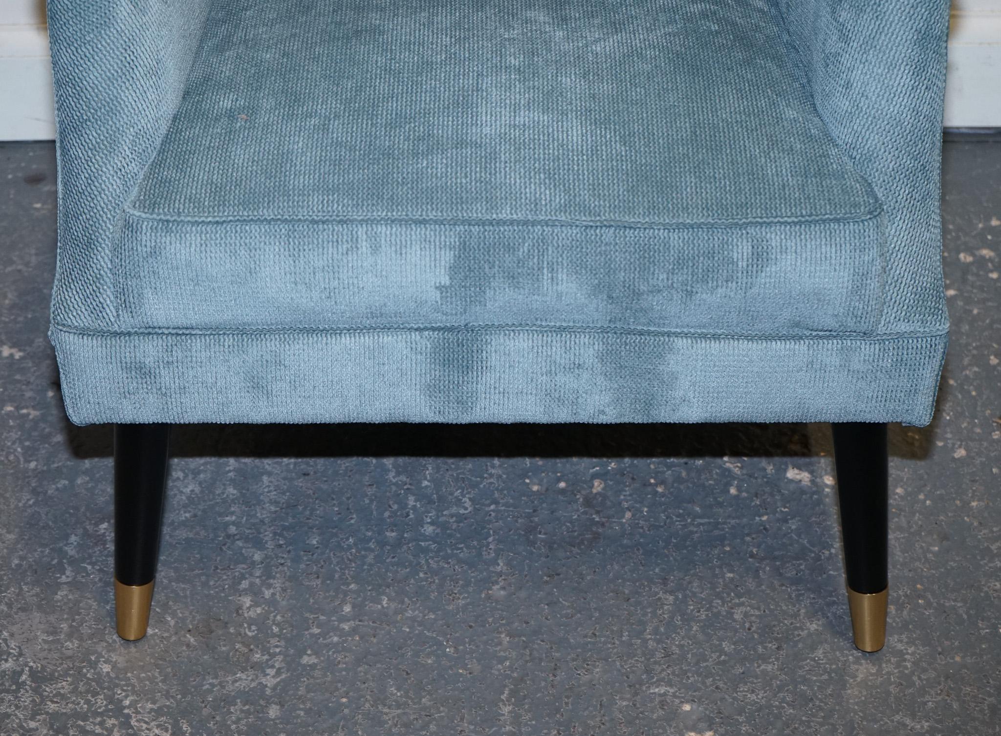 ELEGANT PALE BLUE VELVER SIDE CHAIR ARMCHAIR WiTH BLACK AND GOLD LEGS For Sale 3
