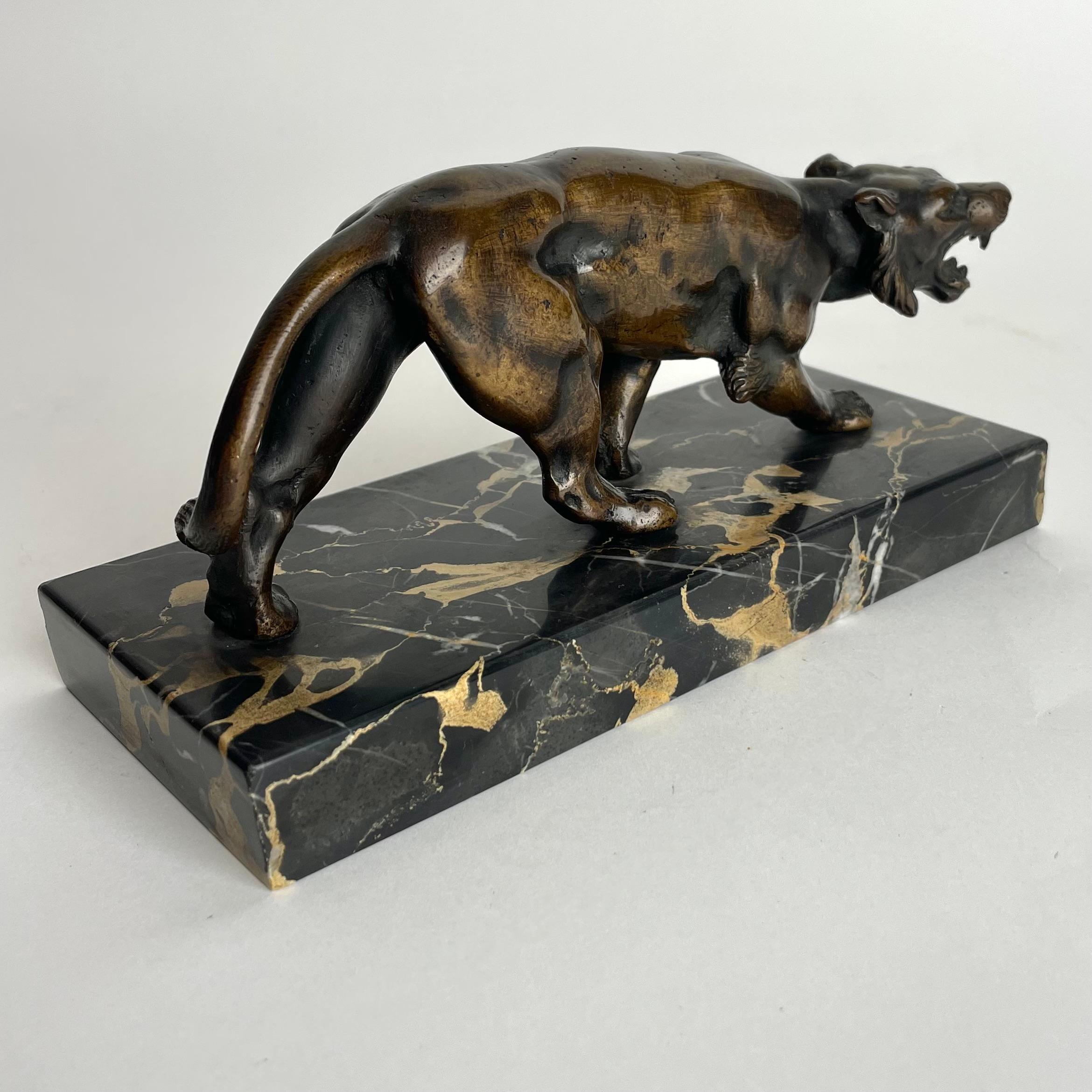 Eleganter Briefbeschwerer aus Bronze und Nero Portoro-Marmor. Ende 19. Jahrhundert im Zustand „Gut“ im Angebot in Knivsta, SE