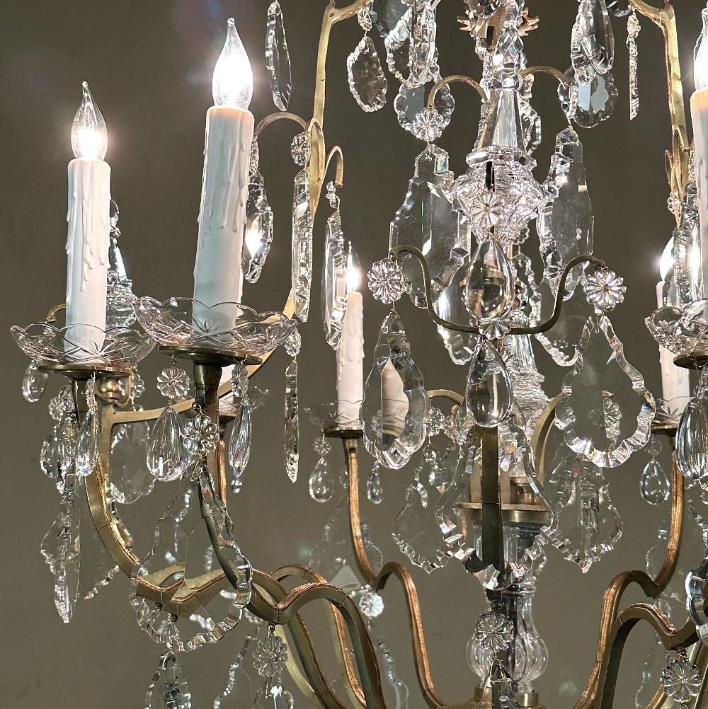 Elegant Parisian Style Brass and Cut Crystal Chandelier For Sale 9