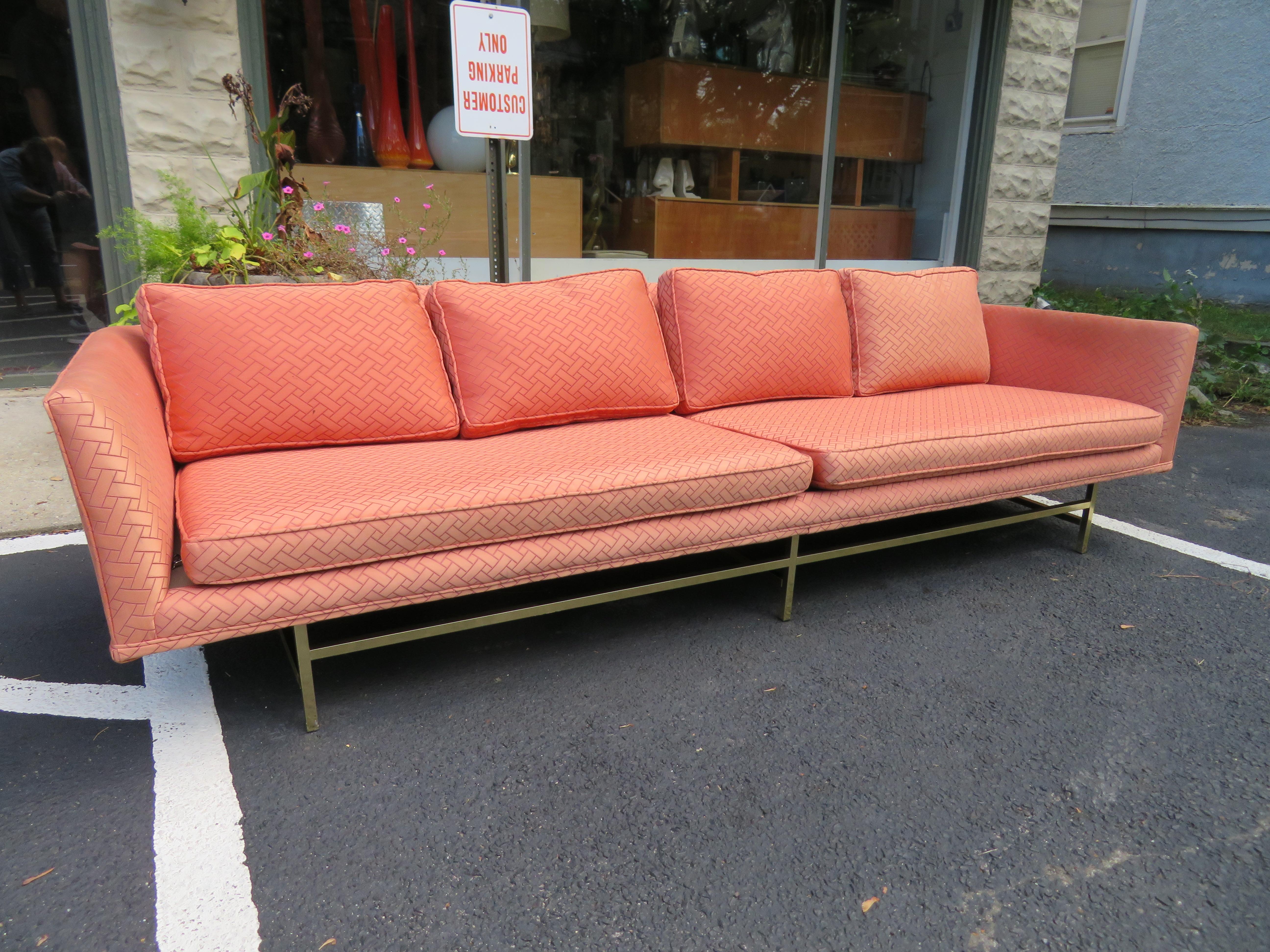 Sofa mit Messingfuß im Paul McCobb-Stil, Mid-Century Modern im Angebot 4