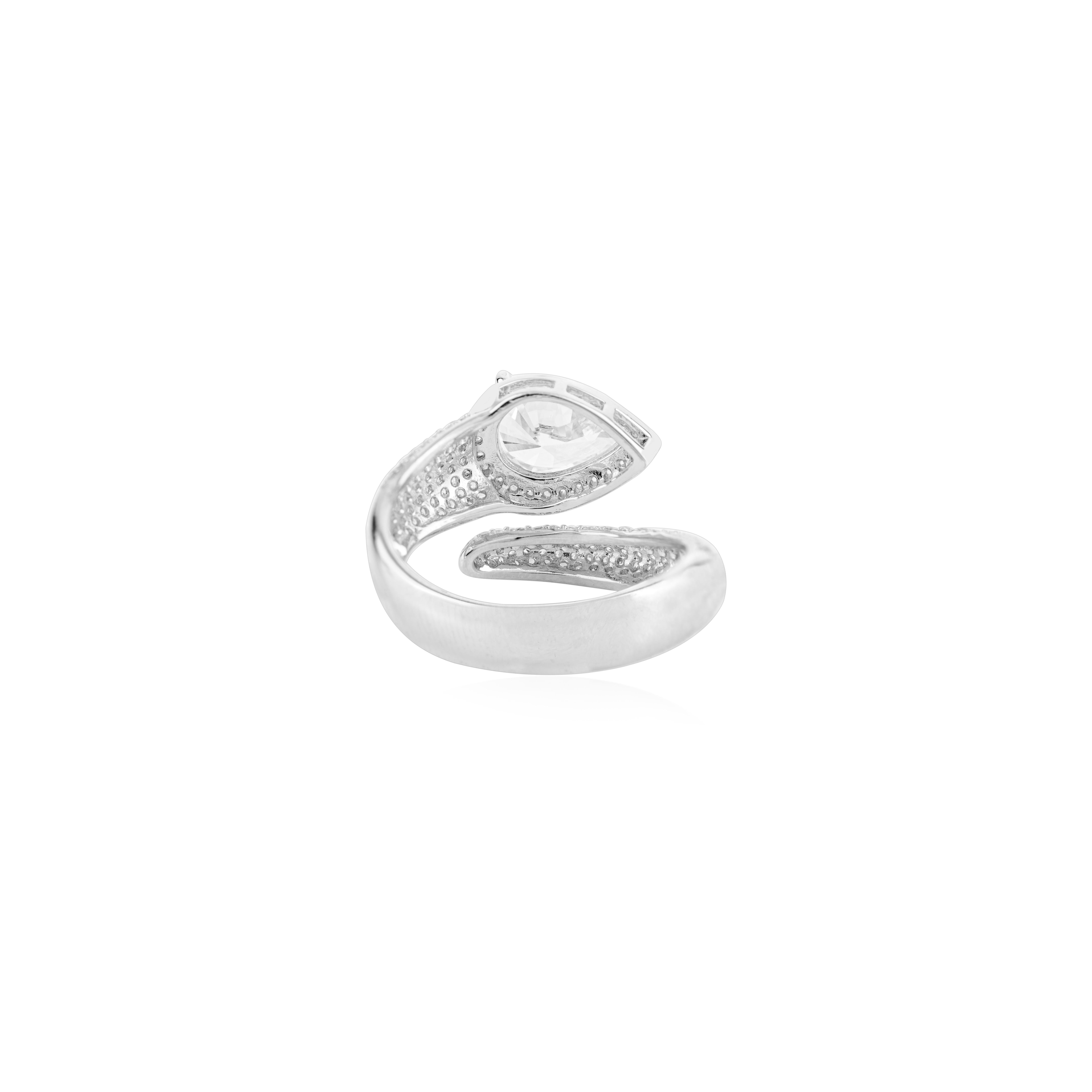 in vendita:  Eleganza dell'anello con strass taglio a pera per lei in argento 925 A. Silver 6