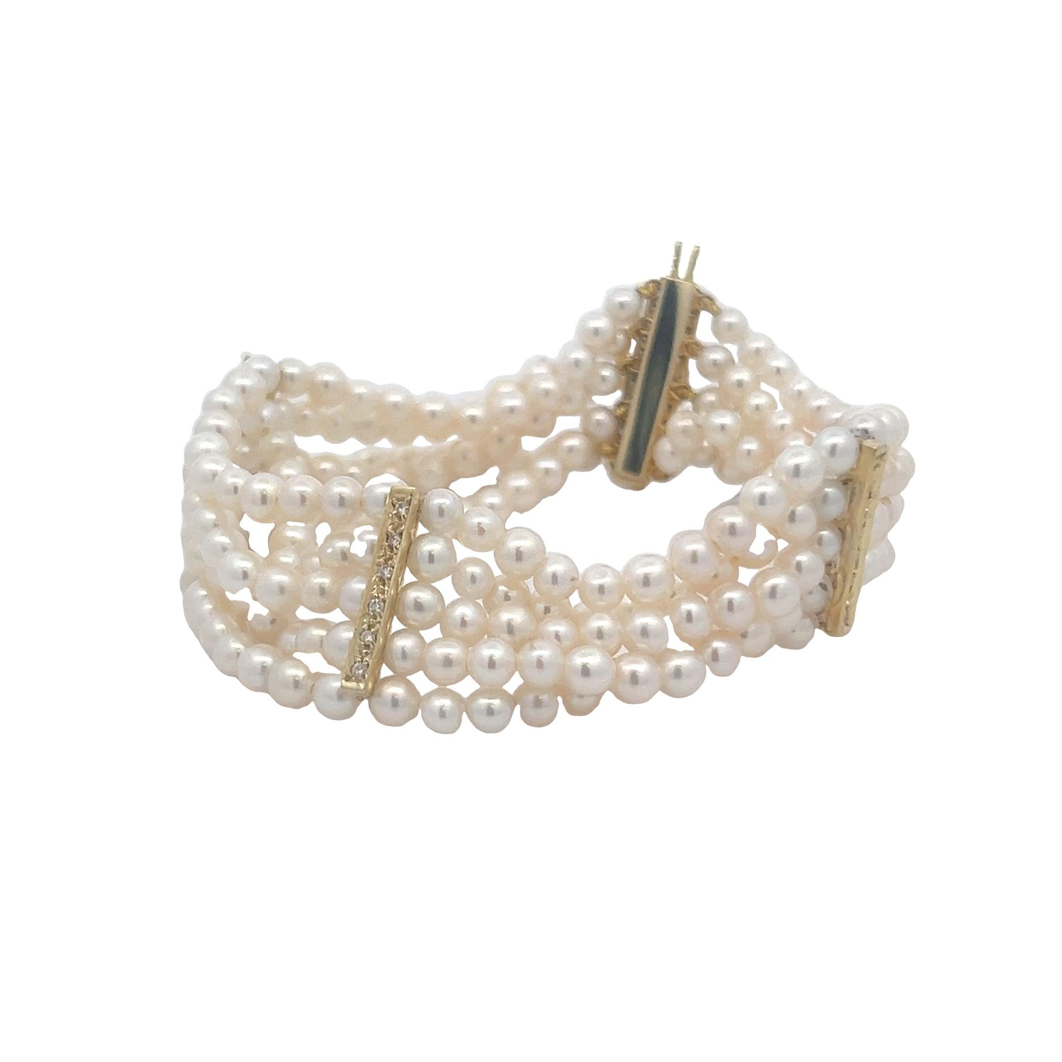Elegantes Perlenarmband Damen im Angebot