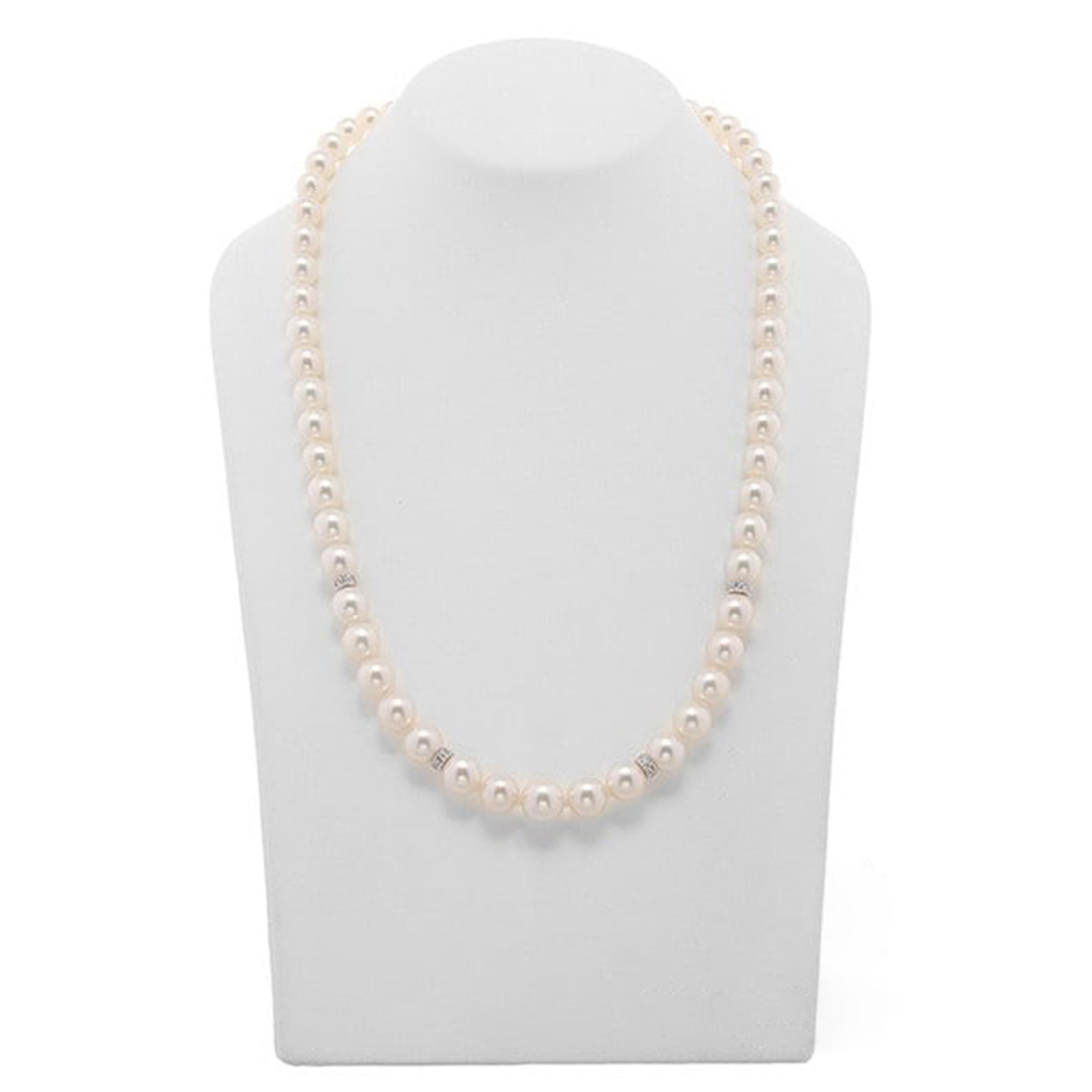 Taille poire Collier de perles élégant  Perles d'environ 6,5 mm  Longueur totale : 45 cm en vente