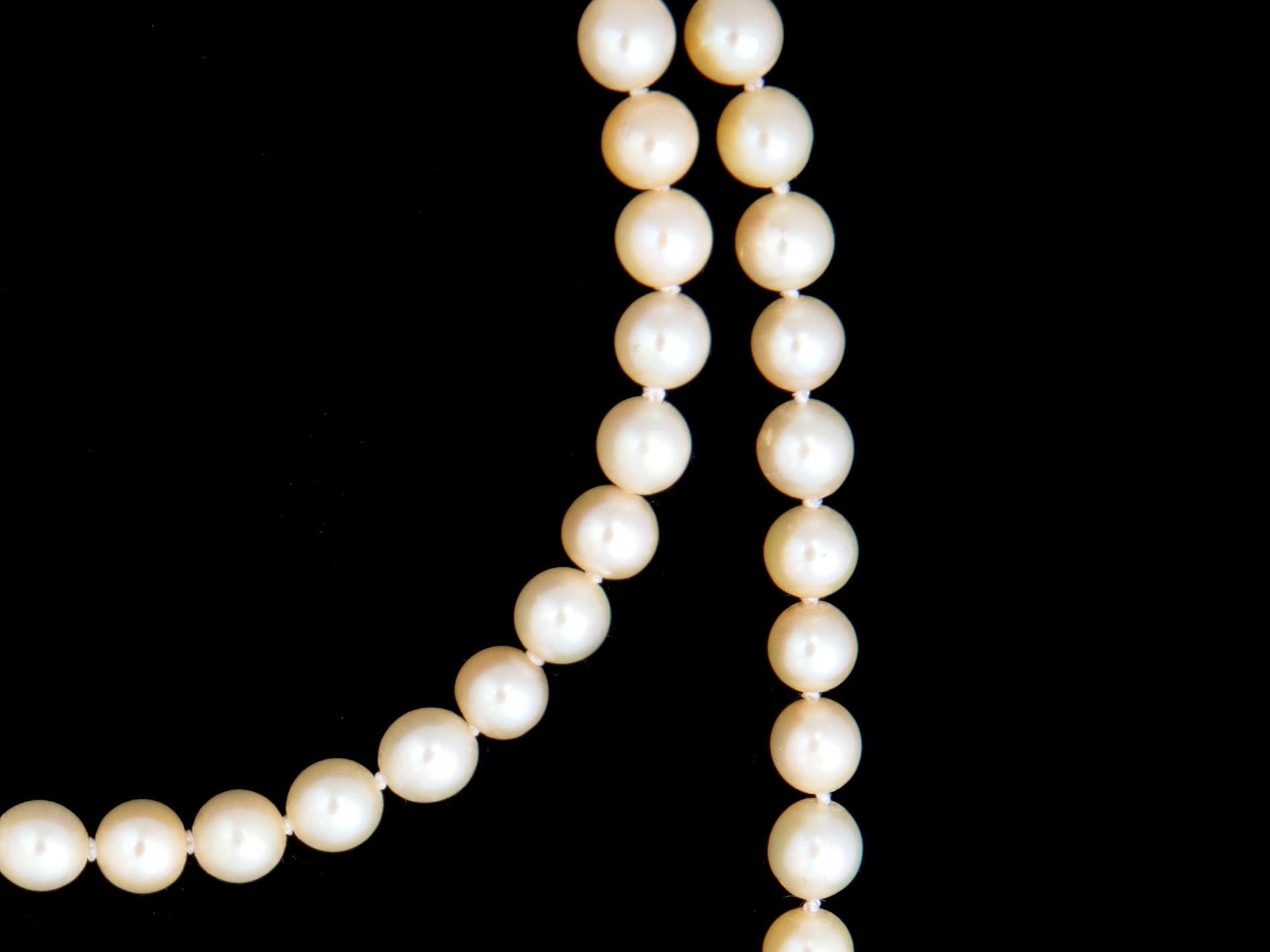 Elegant collier de perles avec agate verte et diamant taillé en rose fermoir en or en vente 3