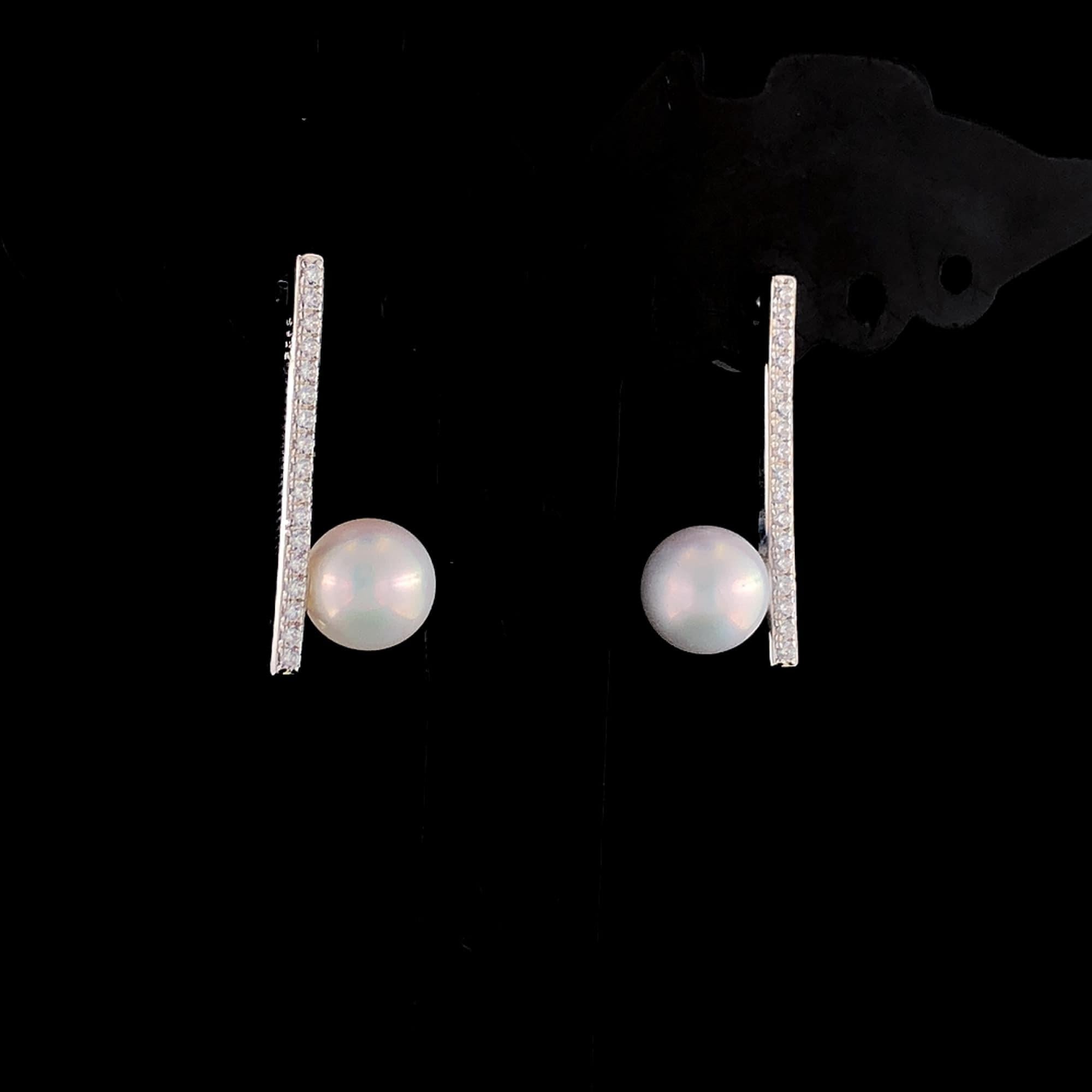 Art déco Elegance - Boucles d'oreilles en perles en vente