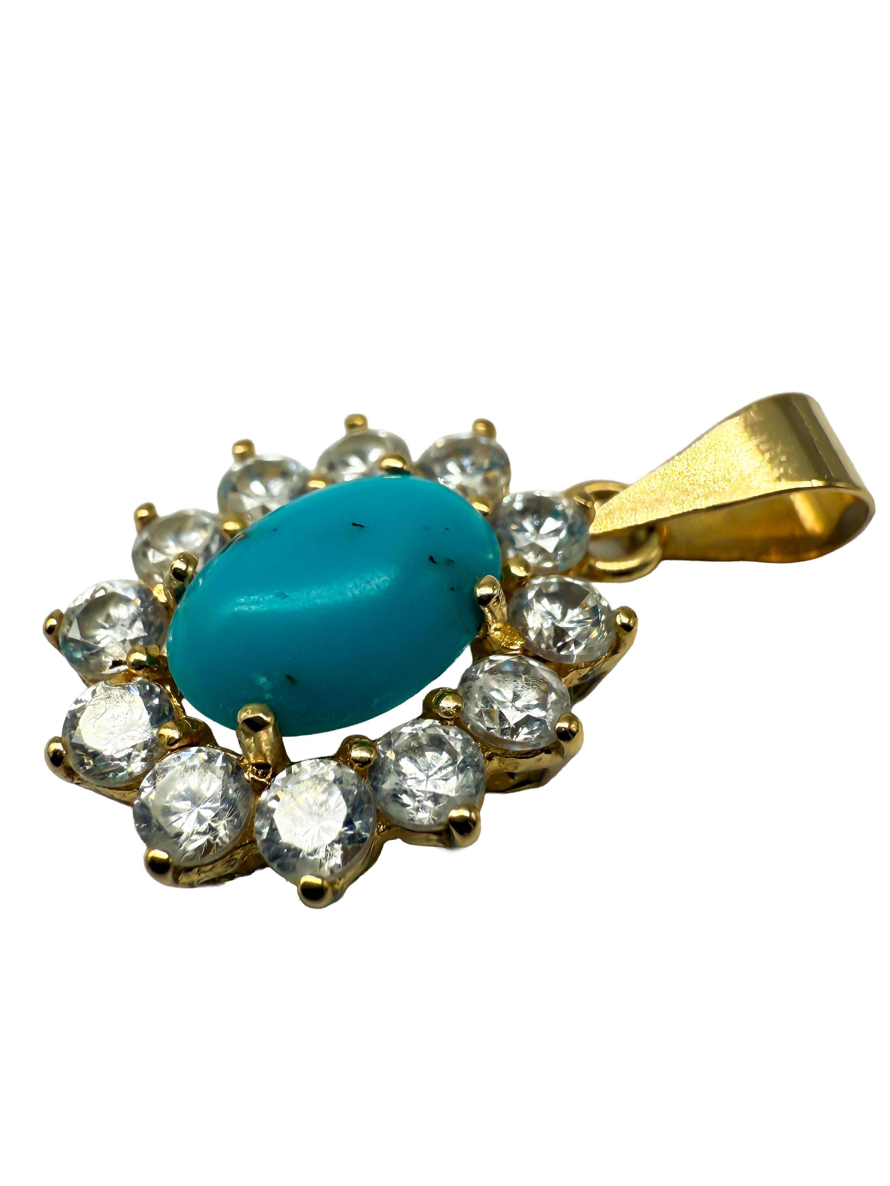 Elegant Pendant in 14K Yellow Gold with Turquoise and Diamonds Cabujón en venta