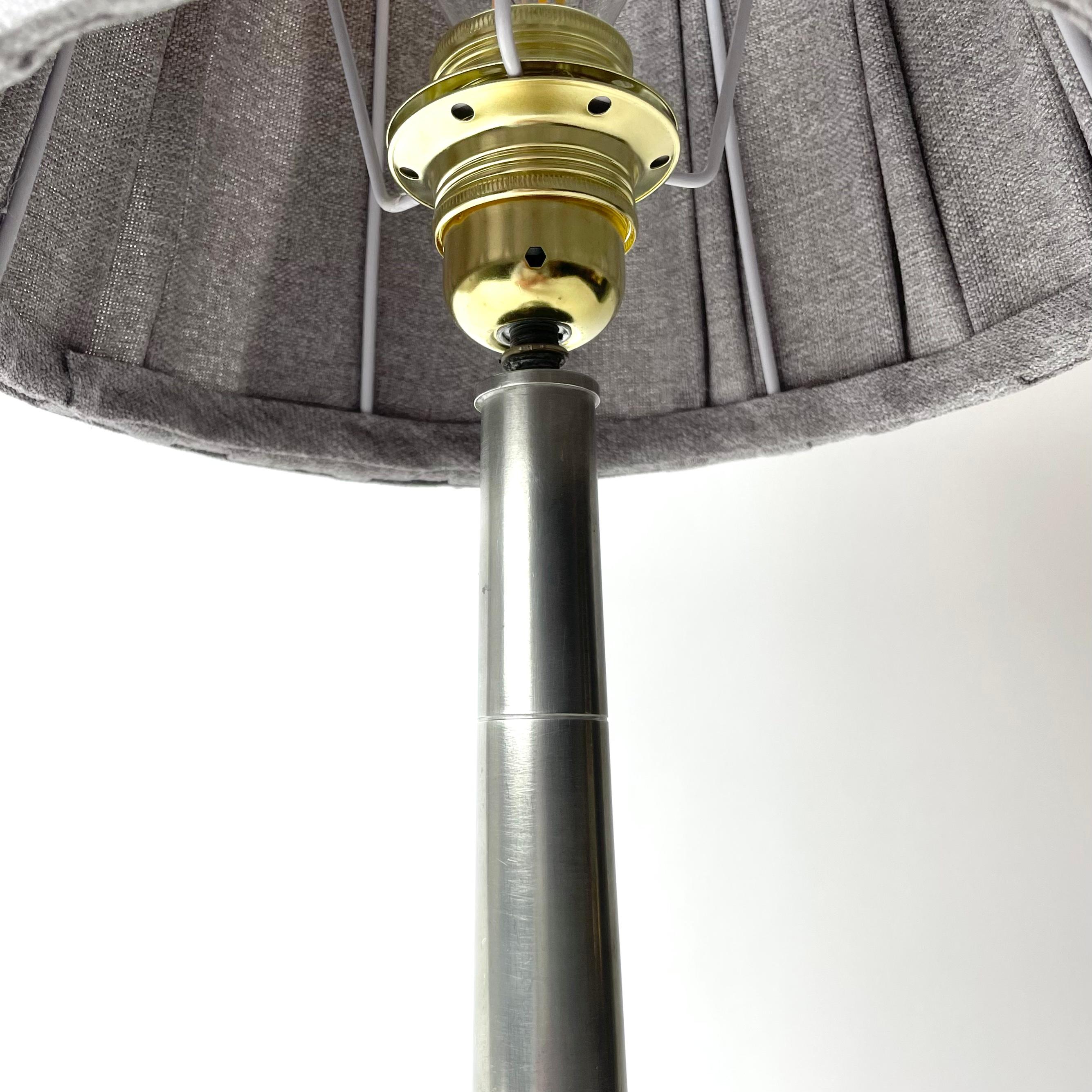 Elegant Pewter Lamp in Art Deco, C.G Hallberg Stockholm, Year 1930 In Good Condition For Sale In Knivsta, SE