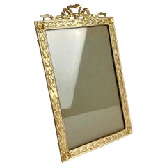 Elegant Photo Frame in gilt bronze of high quality, from the late 19th Century