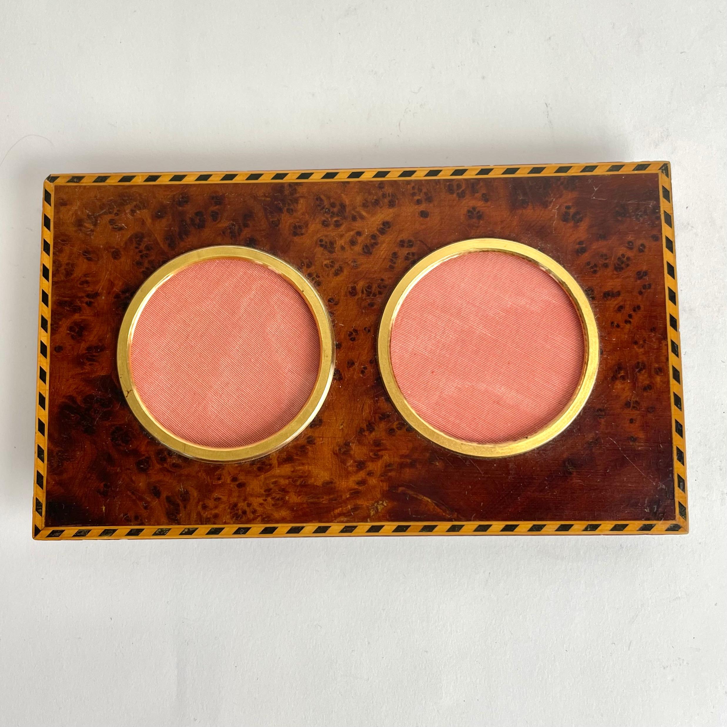Mid-20th Century Elegant photo frame in thuja burl with gilded details from the 1930s For Sale