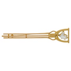 Elegant Pin in the Shape of a Stirrup, Especially with 1 Diamond Cut as a Horse