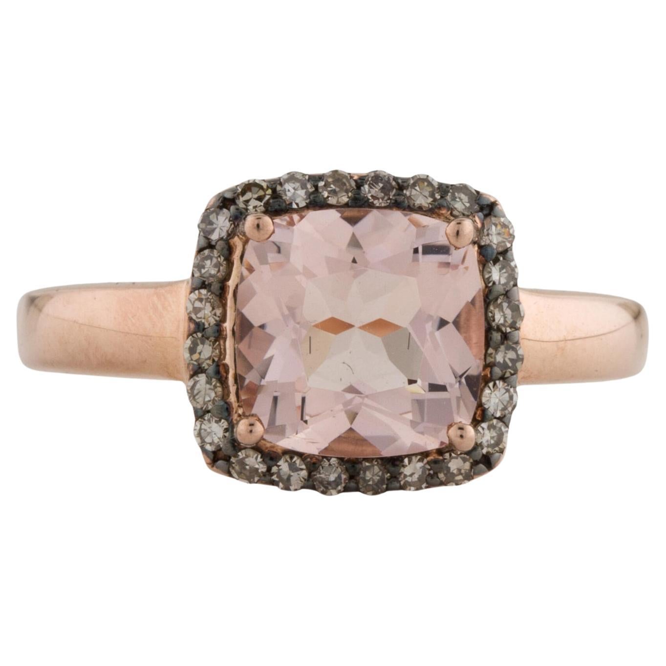 Exquisite 14K Diamond & Morganite Cocktail Ring - Size 7.5 - Elegant Jewelry For Sale