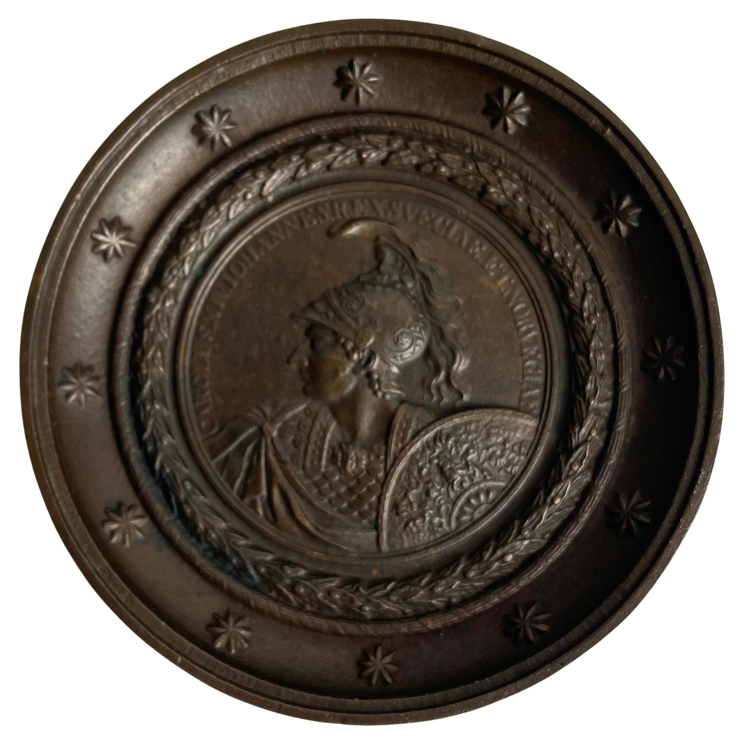 Elegante placa de hierro fundido del rey sueco Karl XVI Johan de la década de 1820