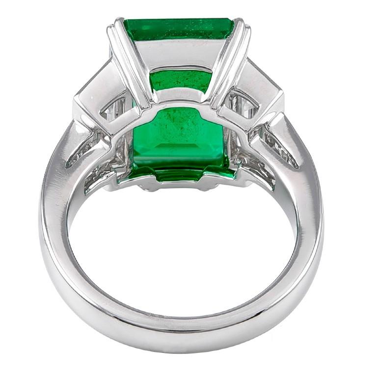 Sophia D. 5,21 Karat Smaragd- und Diamantring aus Platin im Zustand „Neu“ in New York, NY