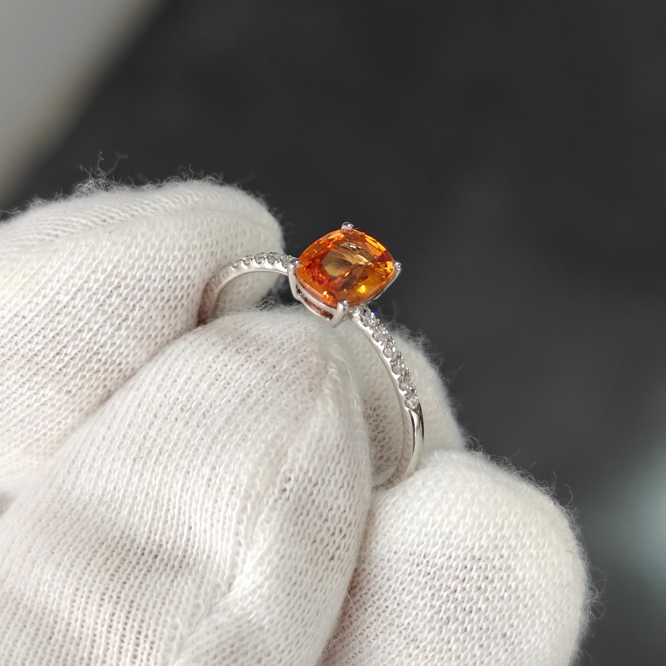 Elegant Platinum 950 Ring with Spessartite Garnet and Natural Diamonds For Sale 5