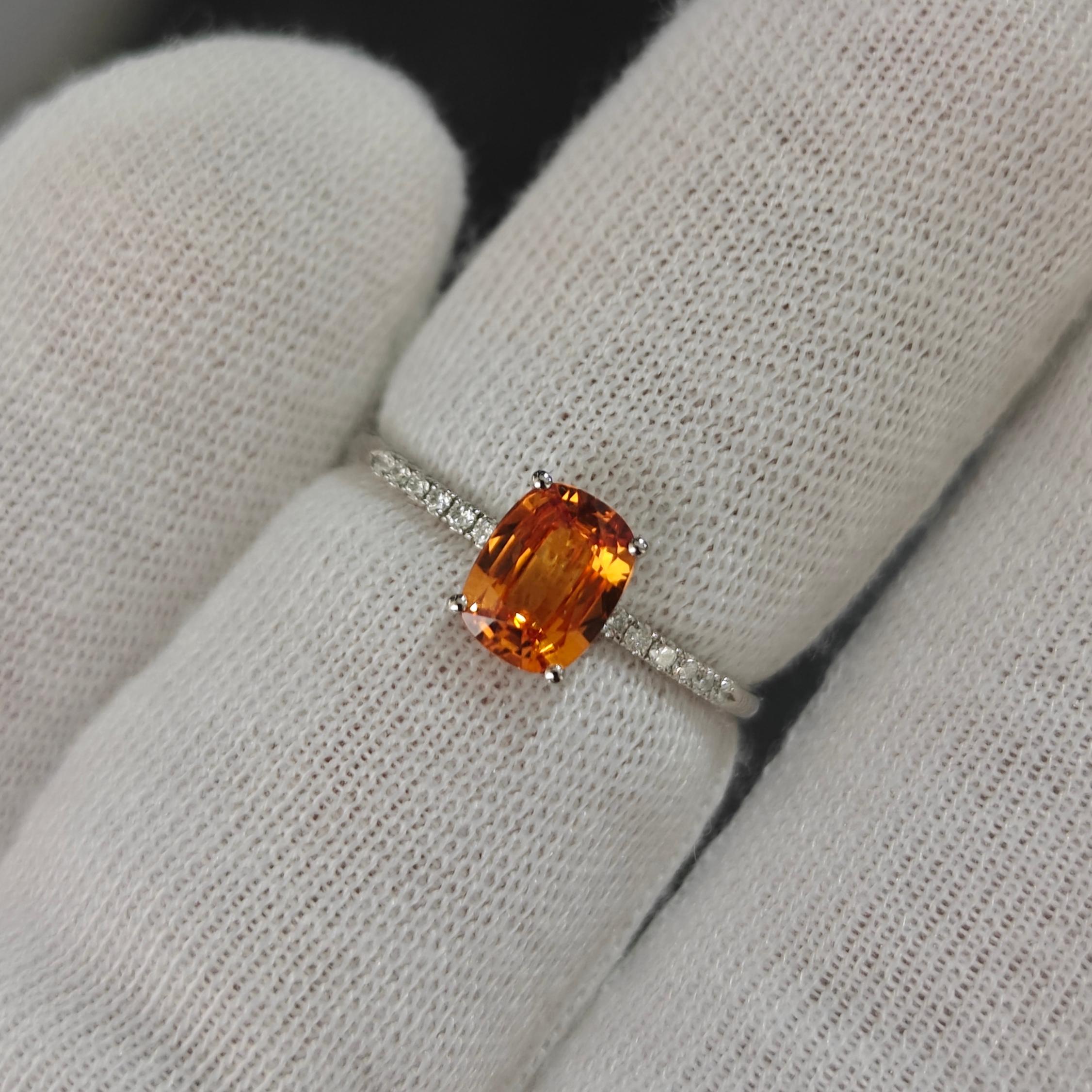 Elegant Platinum 950 Ring with Spessartite Garnet and Natural Diamonds For Sale 8