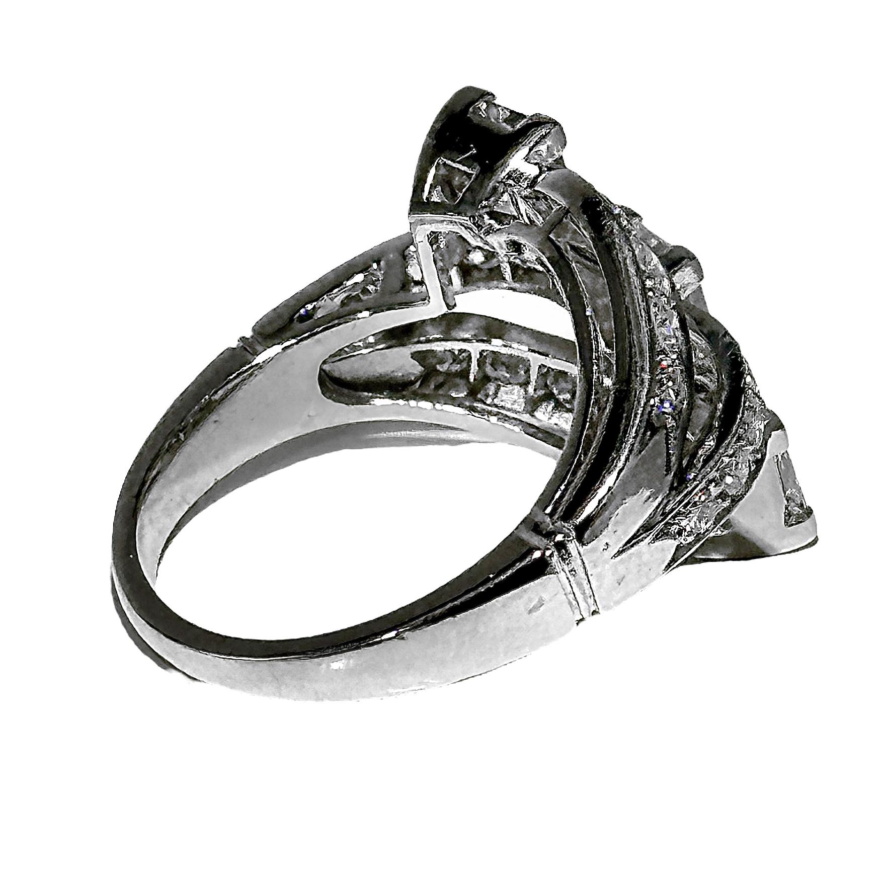 Elegant Platinum Art-Deco Cocktail Ring with Mirror Cut & Brilliant Cut Diamonds For Sale 3