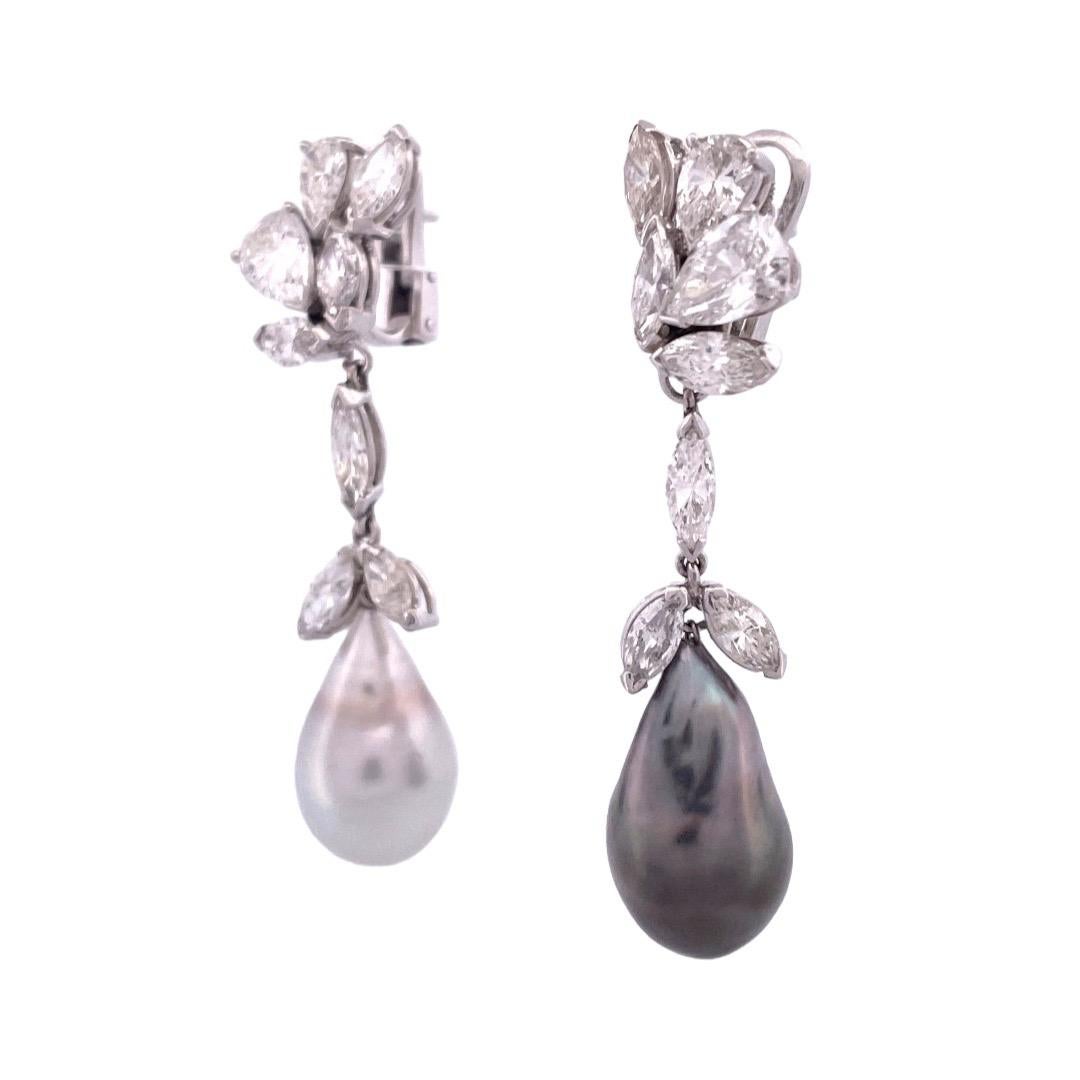 Eleganti orecchini di platino con diamante



Eleva il tuo stile con questi squisiti orecchini pendenti in platino, impreziositi da un'abbagliante miscela di diamanti tagliati del peso di 7,5 carati. Gli orecchini sono caratterizzati da perle vere