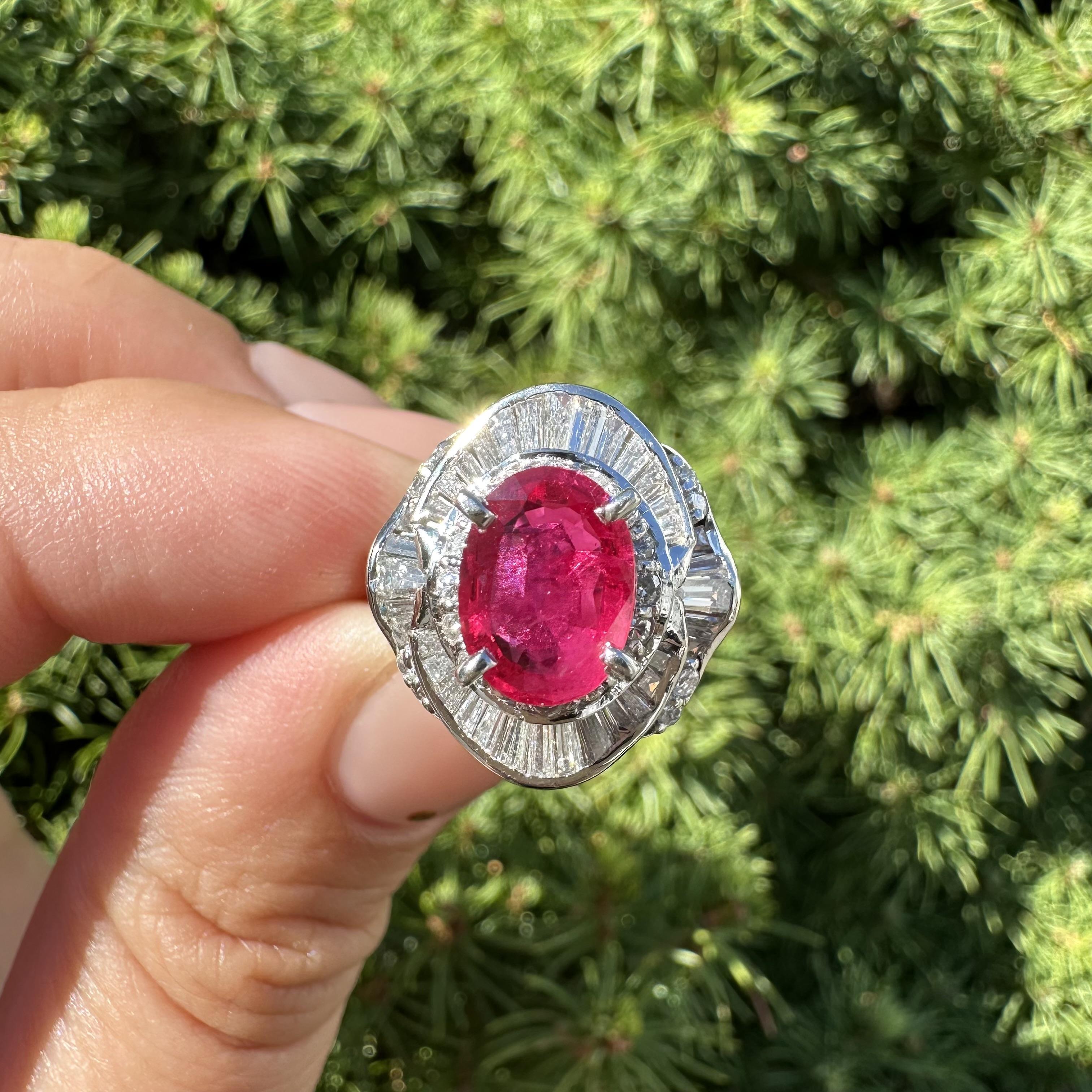 Elegant Platinum GIA 2.72ctw Oval Vivid Red Ruby w/ Diamond Ballerina Ring in vendita 7