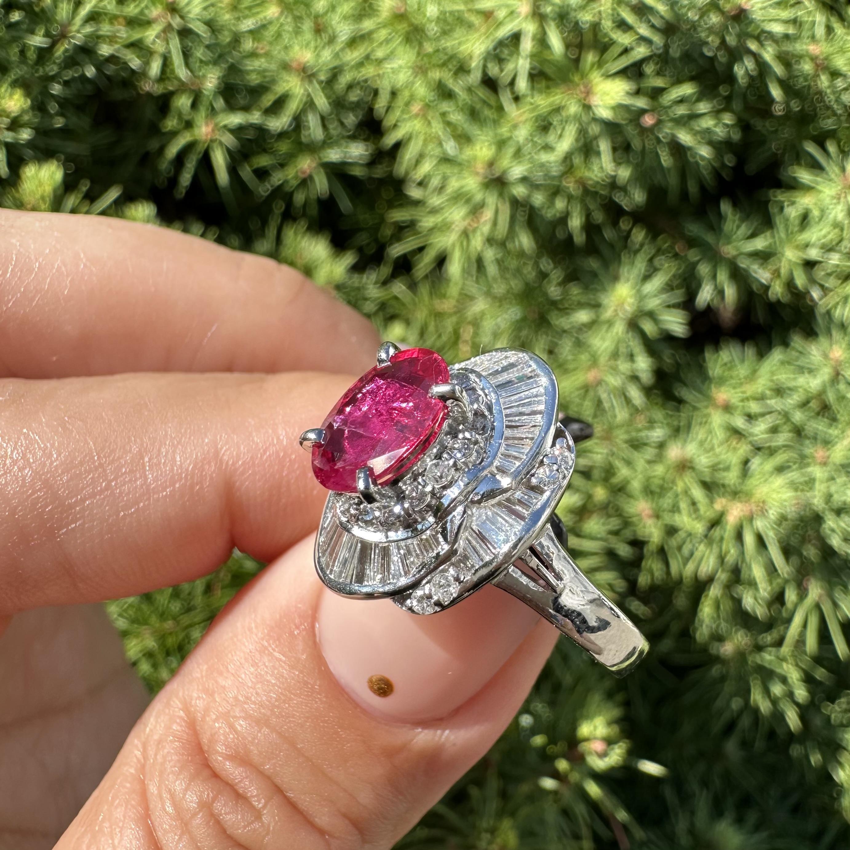 Elegant Platinum GIA 2.72ctw Oval Vivid Red Ruby w/ Diamond Ballerina Ring in vendita 8