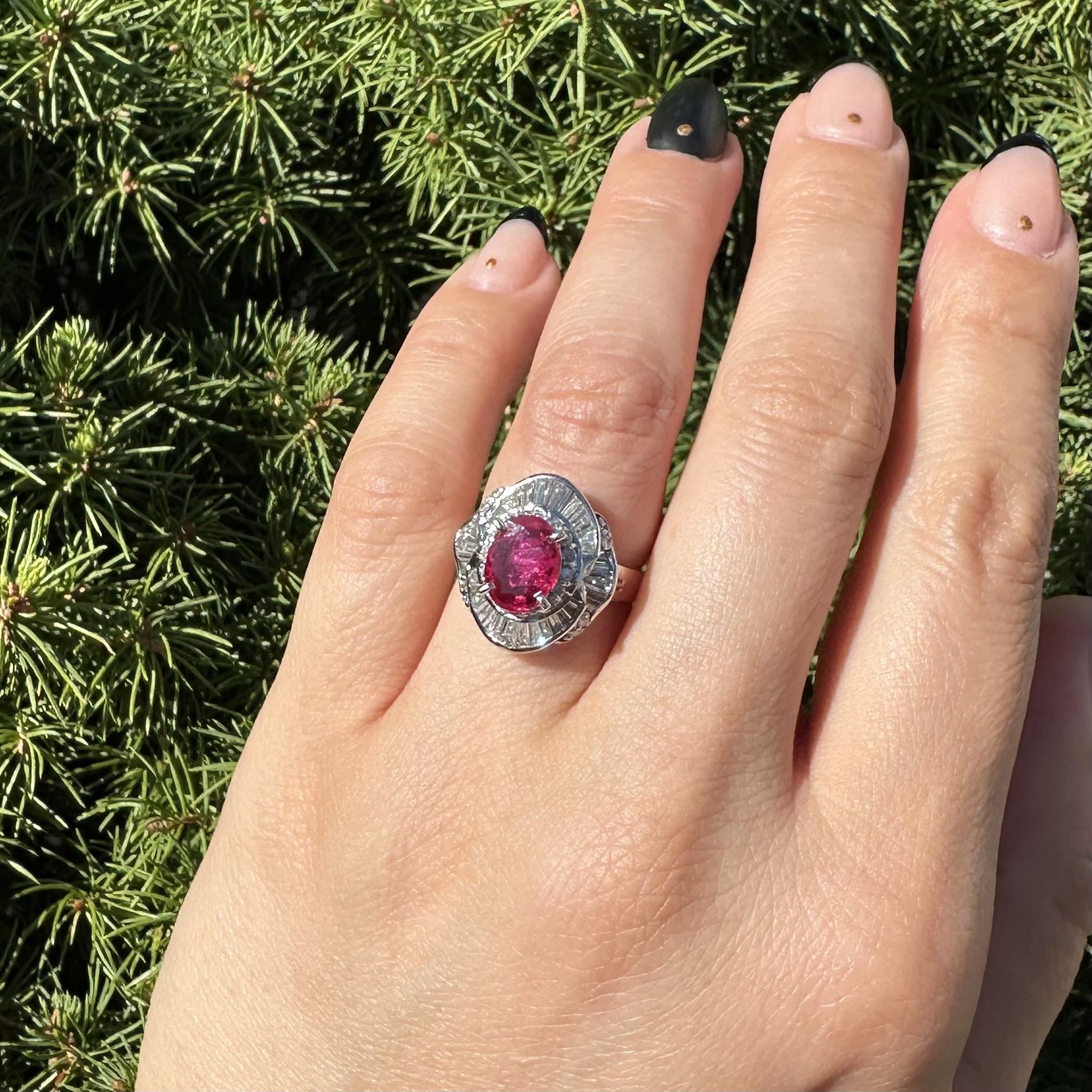Elegant Platinum GIA 2.72ctw Oval Vivid Red Ruby w/ Diamond Ballerina Ring in vendita 4