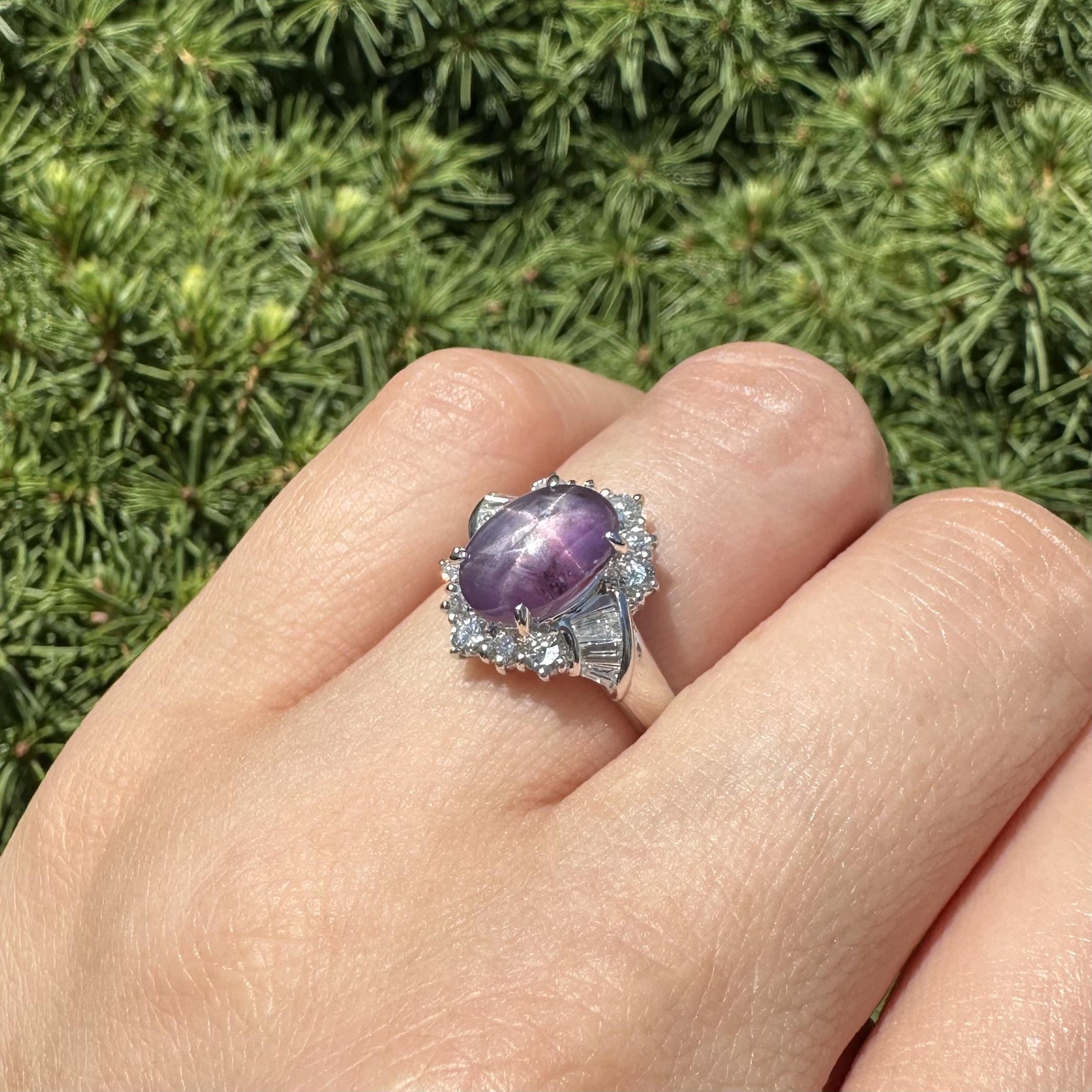 Elegante Anillo de Platino GIA 4,71ctw Zafiro Estrella Púrpura Cabujón Ovalado c/ Diamante en venta 11
