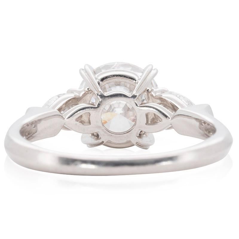 Elegant Platinum Ring with 1.92 ct Natural Diamonds- GIA Certificate 2
