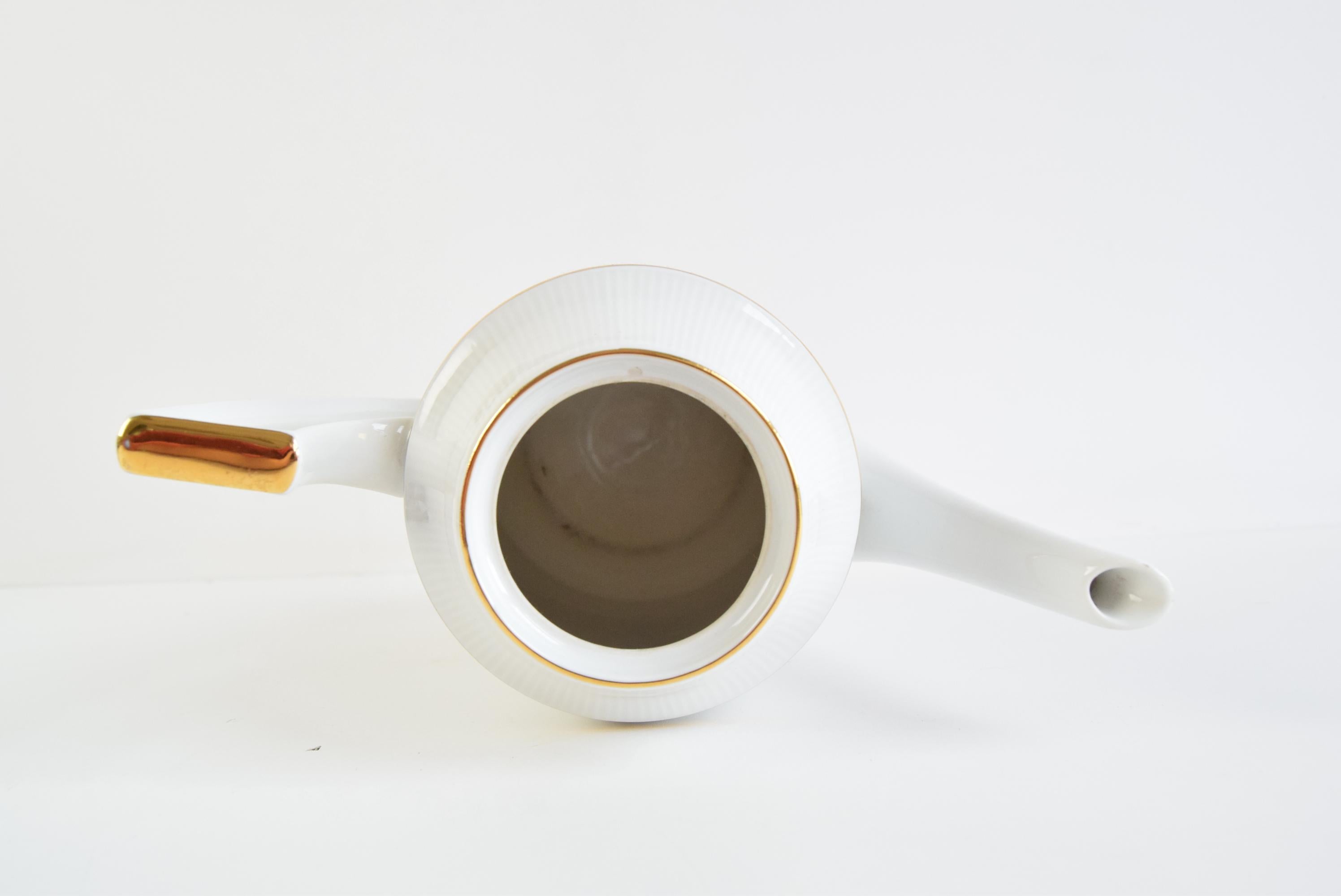 Mid-Century Birkenhammer Czechoslovakian Porcelain Coffee Pot, 1969 For Sale 3