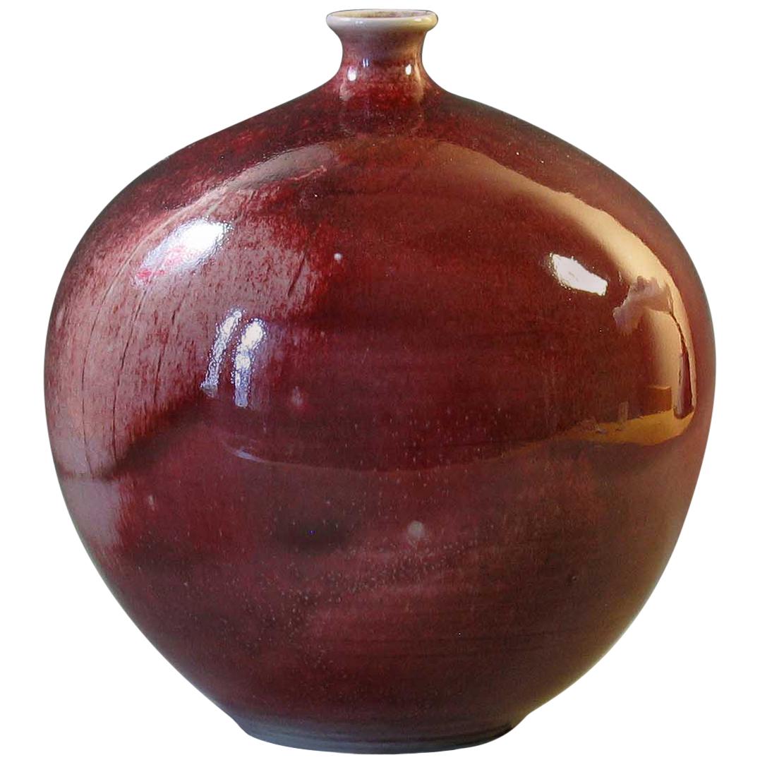 Elegant Porcelain Weed Pot in Rare Copper Red Peachbloom Glaze For Sale