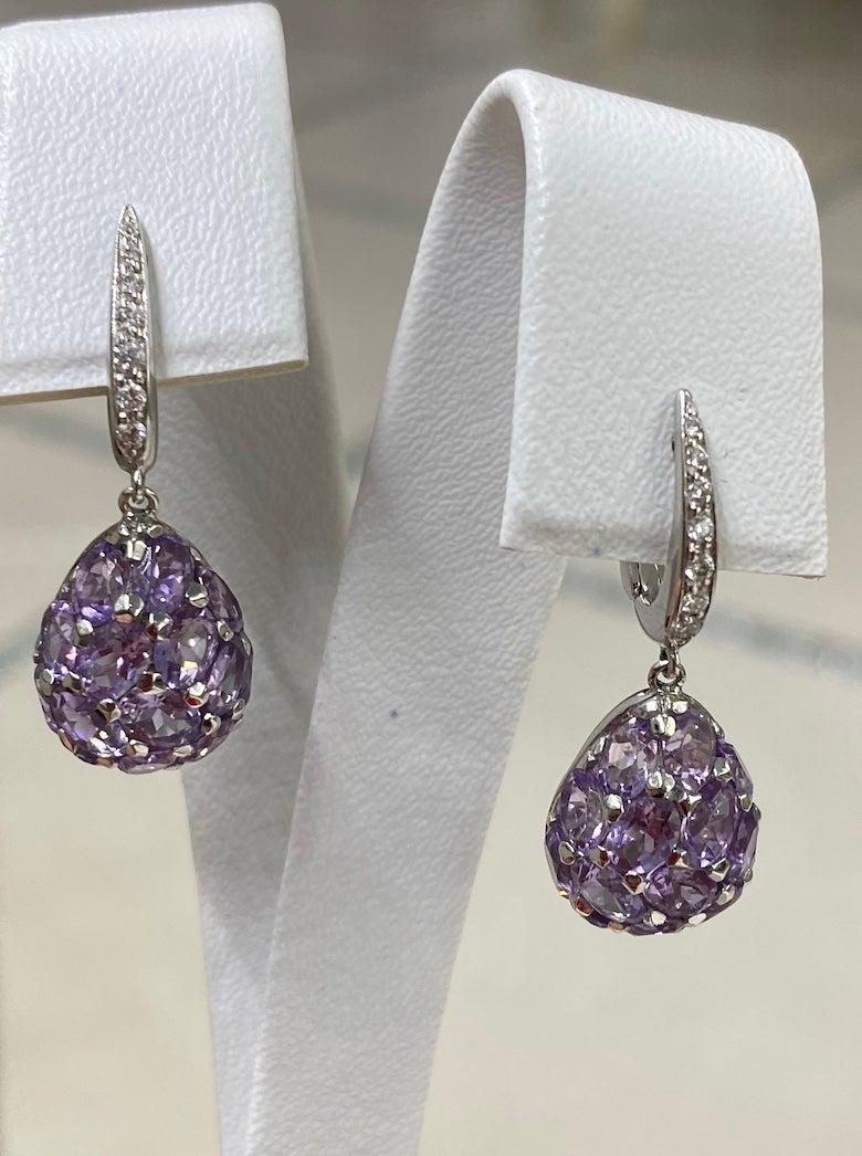 For Sale:  Elegant Purple Amethyst White Diamond White Gold 18 Karat Dome Ring 10