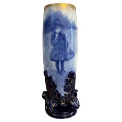 Vase de la série Doulton pour enfants de qualité élégante